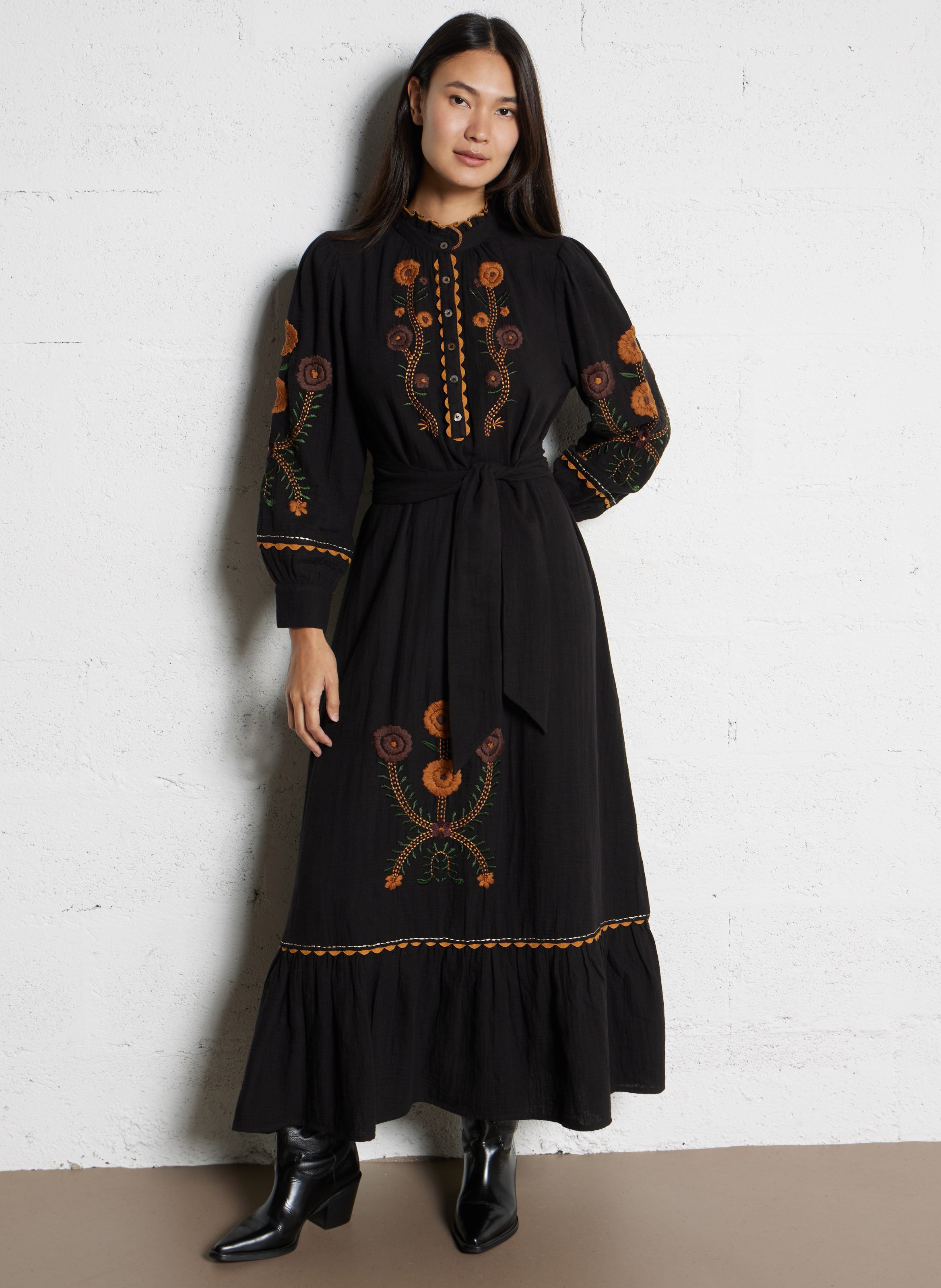 Besticktes Maxikleid mit Rundhalsausschnitt aus Baumwolle ANTIK BATIK Schwarz