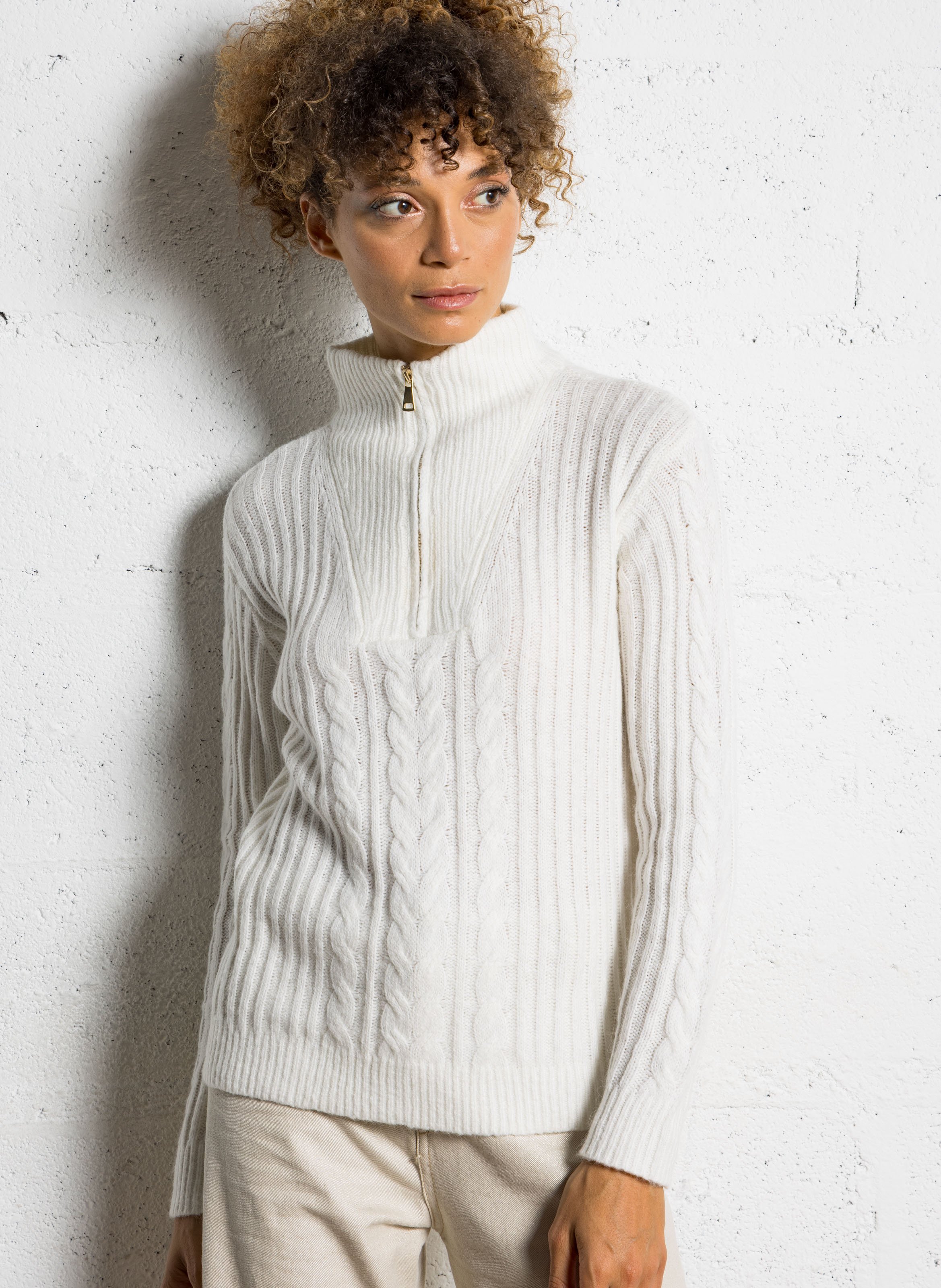 Pull droit col montant en maille SUD EXPRESS