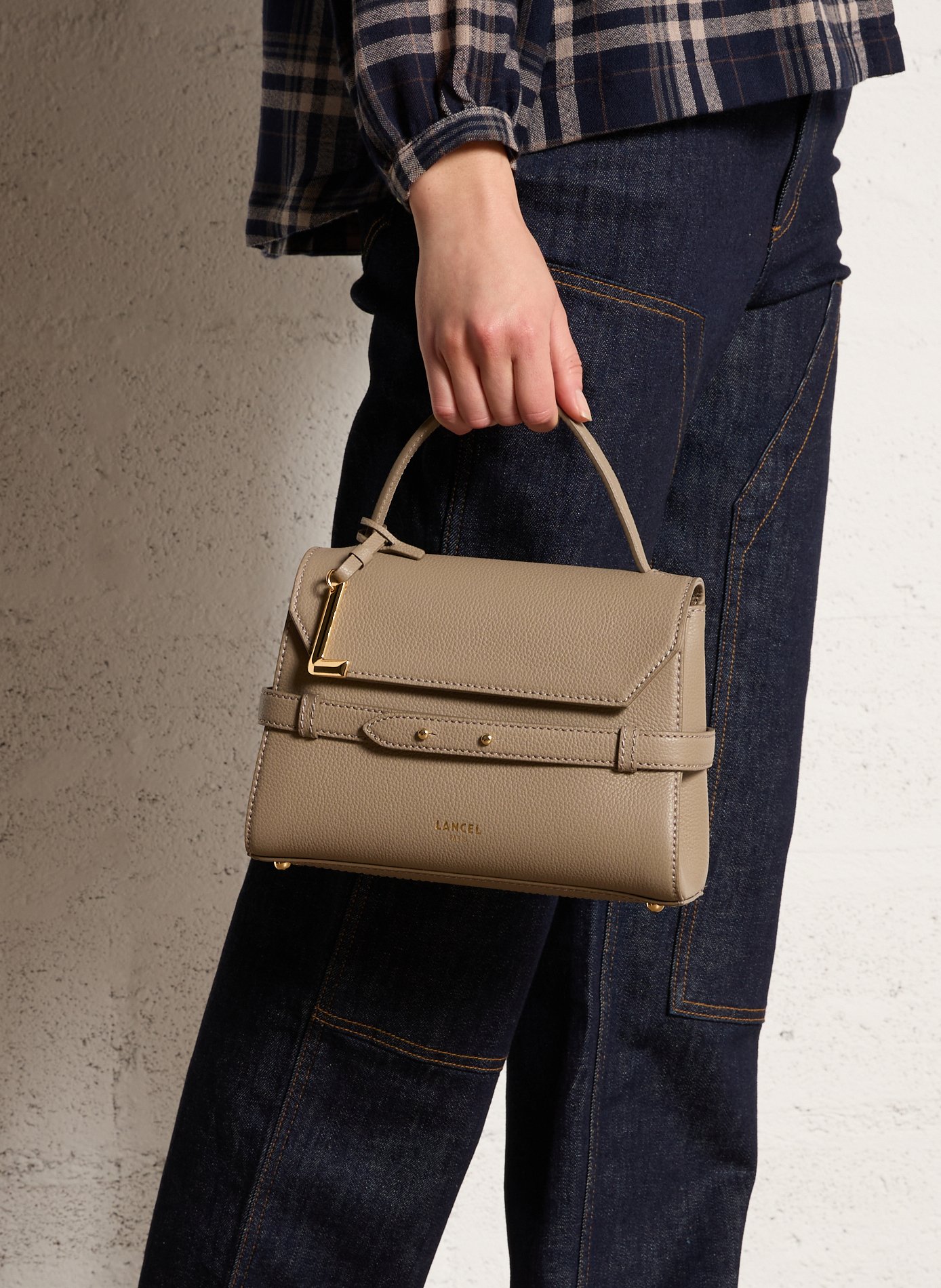 Sac à main en cuir grainé LANCEL Beige