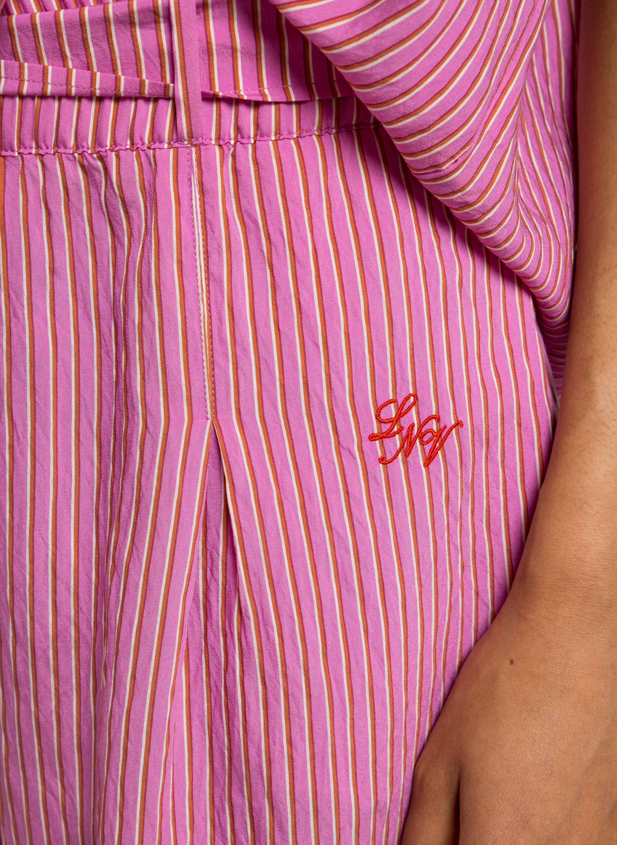 Straight-fit gestreepte short met ceintuur LA NOUVELLE Roze