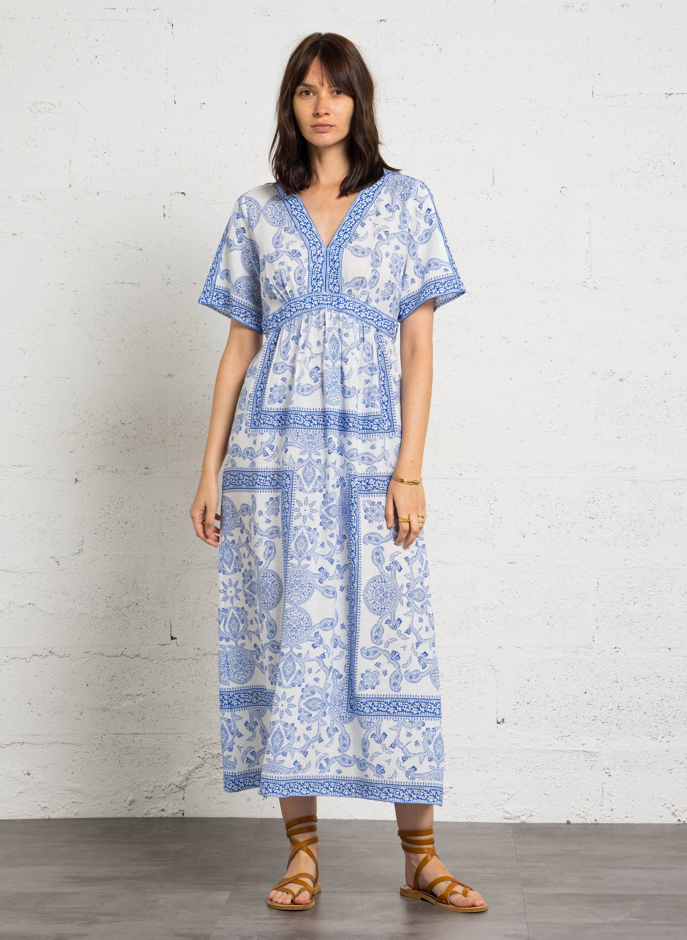 Robe longue col V en coton mélangé MAISON 123 Bleu