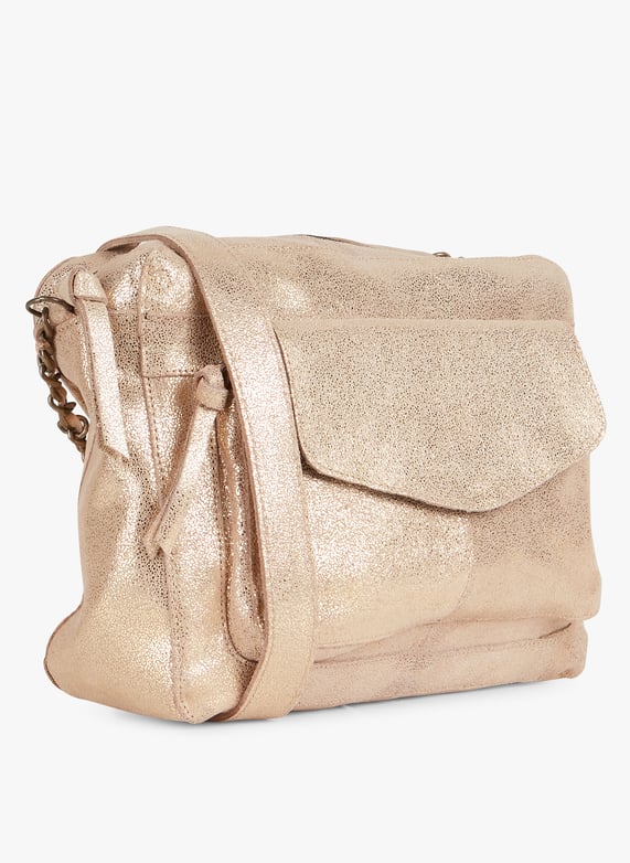 Sac bandoulière en cuir brillant Doré Pieces Femme Place des