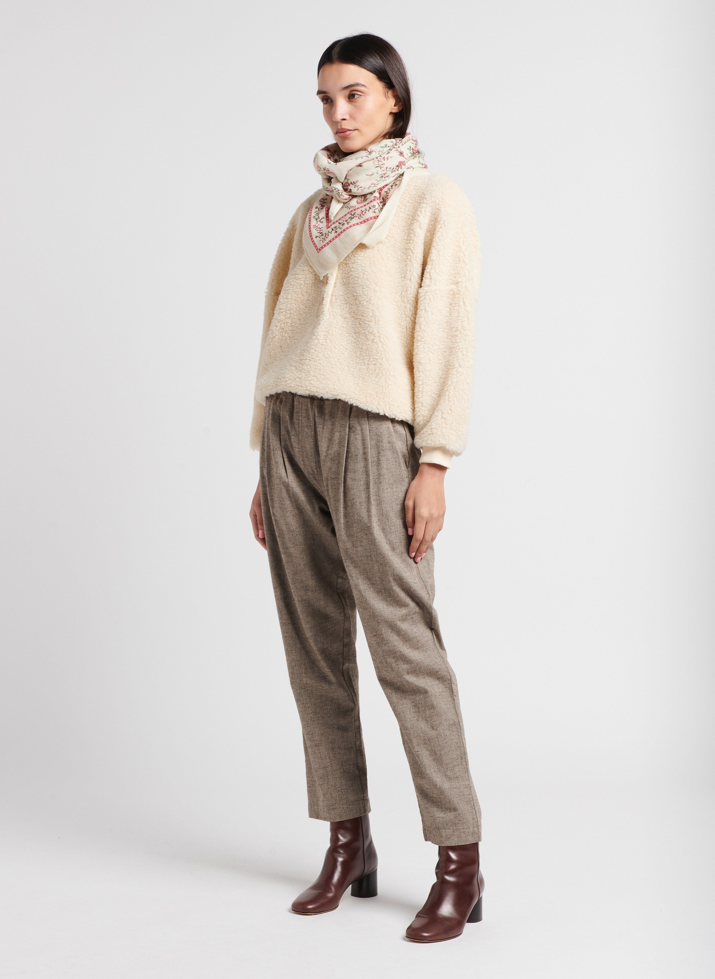 Pleated cotton pants Beige