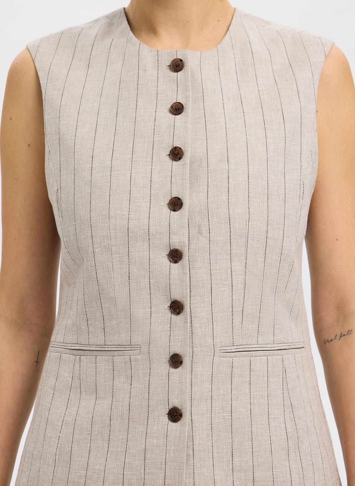 Gilet cintré col rond en lin et coton SELECTED Beige