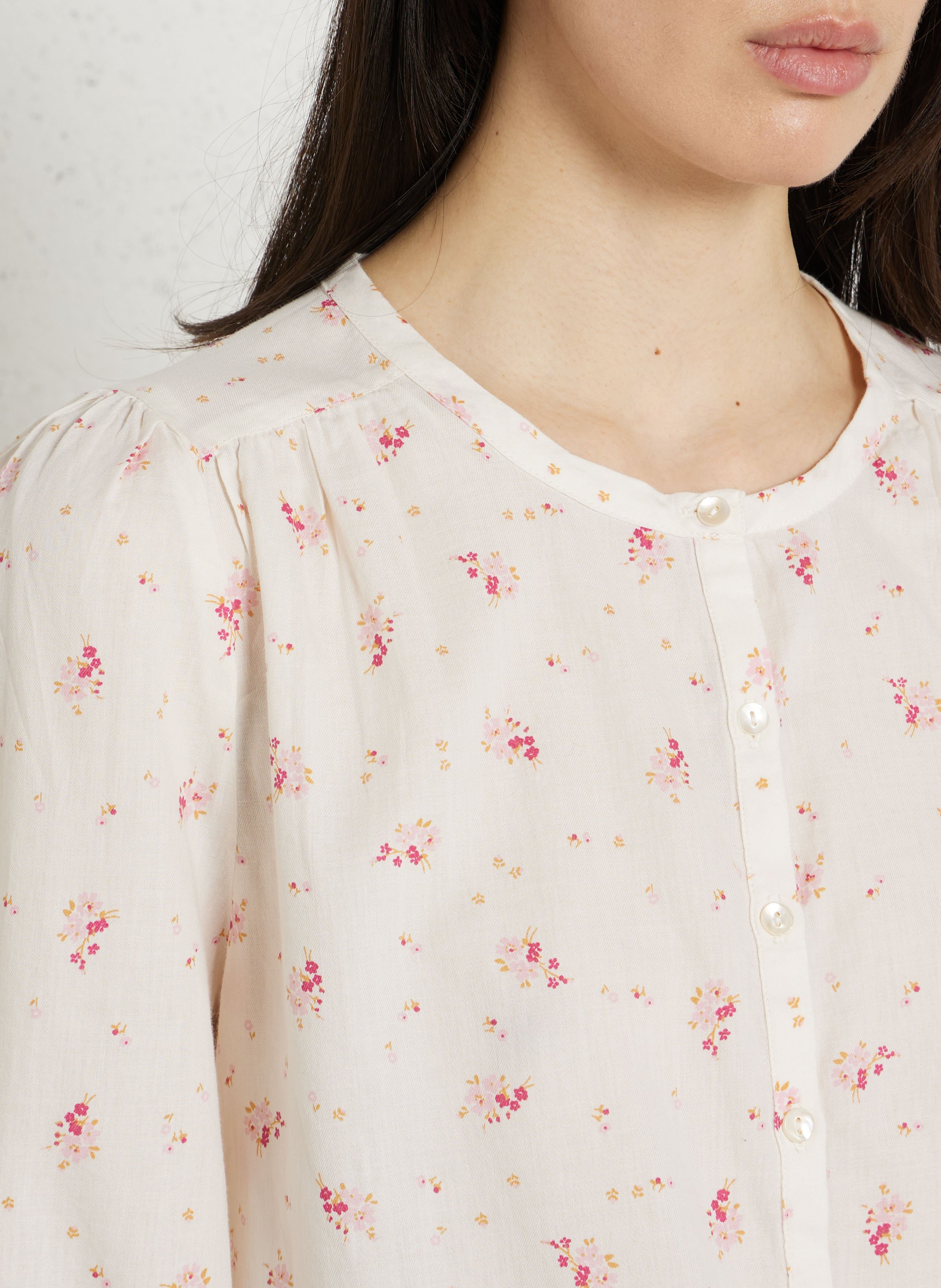 Blouse droite col rond imprimé fleuri en coton DES PETITS HAUTS Blanc