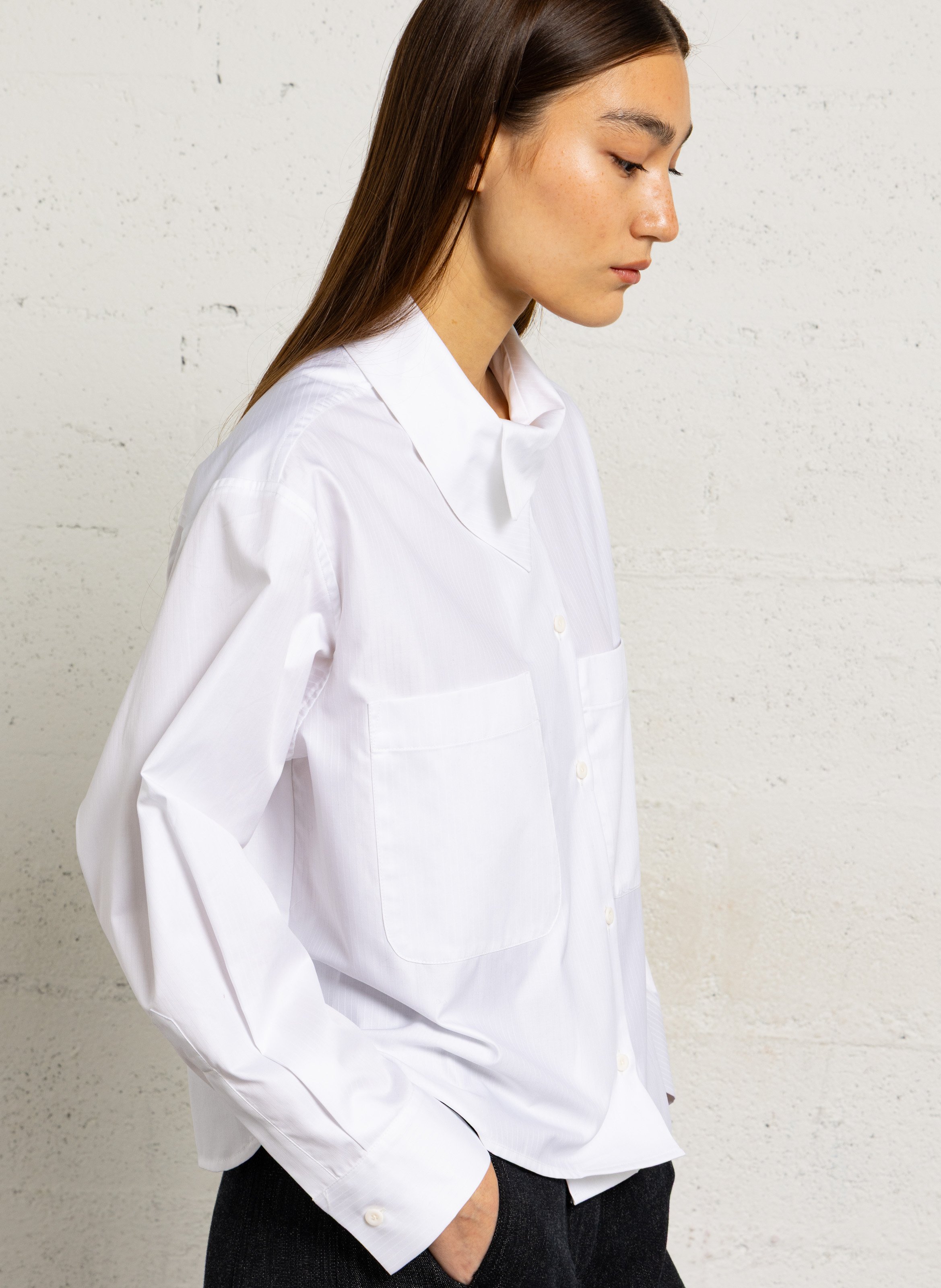Chemise rayée à col asymétrique MARGAUX LONNBERG Blanc