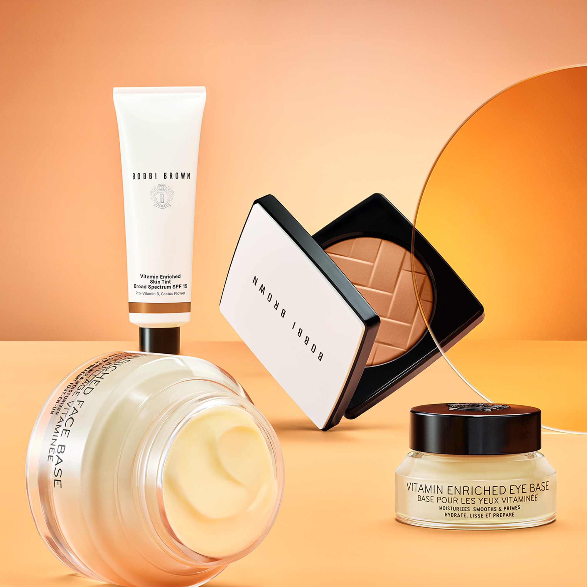 Vitamin Enriched Pressed Powder - Poudre de Finition Hydratante BOBBI BROWN Golden brown