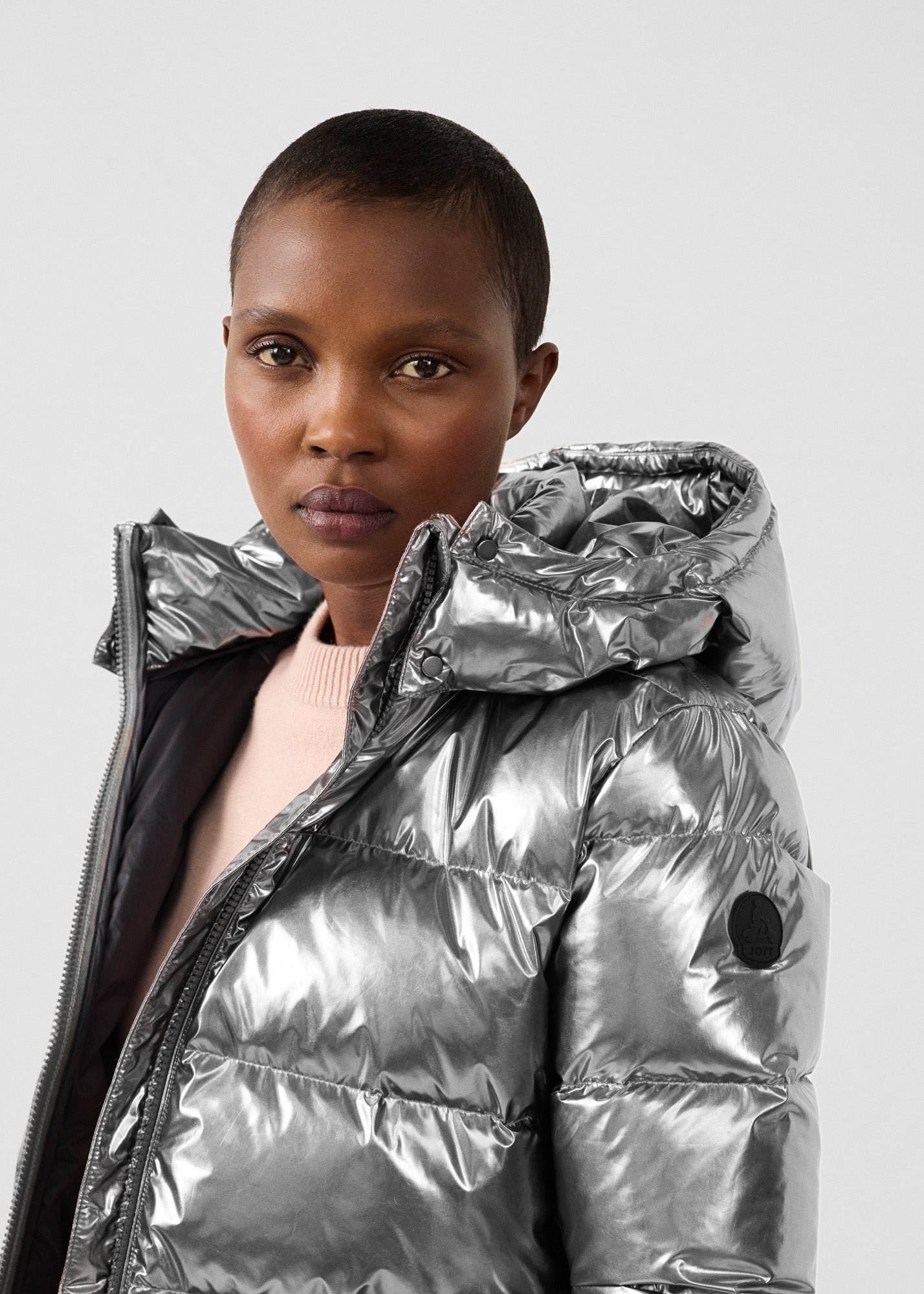 Extreme Cold Puffer Jacket - Metallic Prague Spirit JOTT Grey