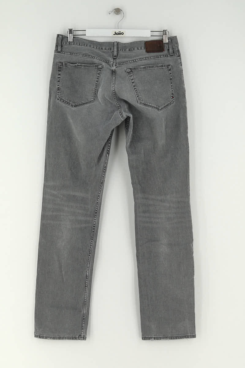 - Straight-leg jeans
- 5 pockets
- Straight cut
- Faded effect TOMMY HILFIGER - SECONDE MAIN Grey
