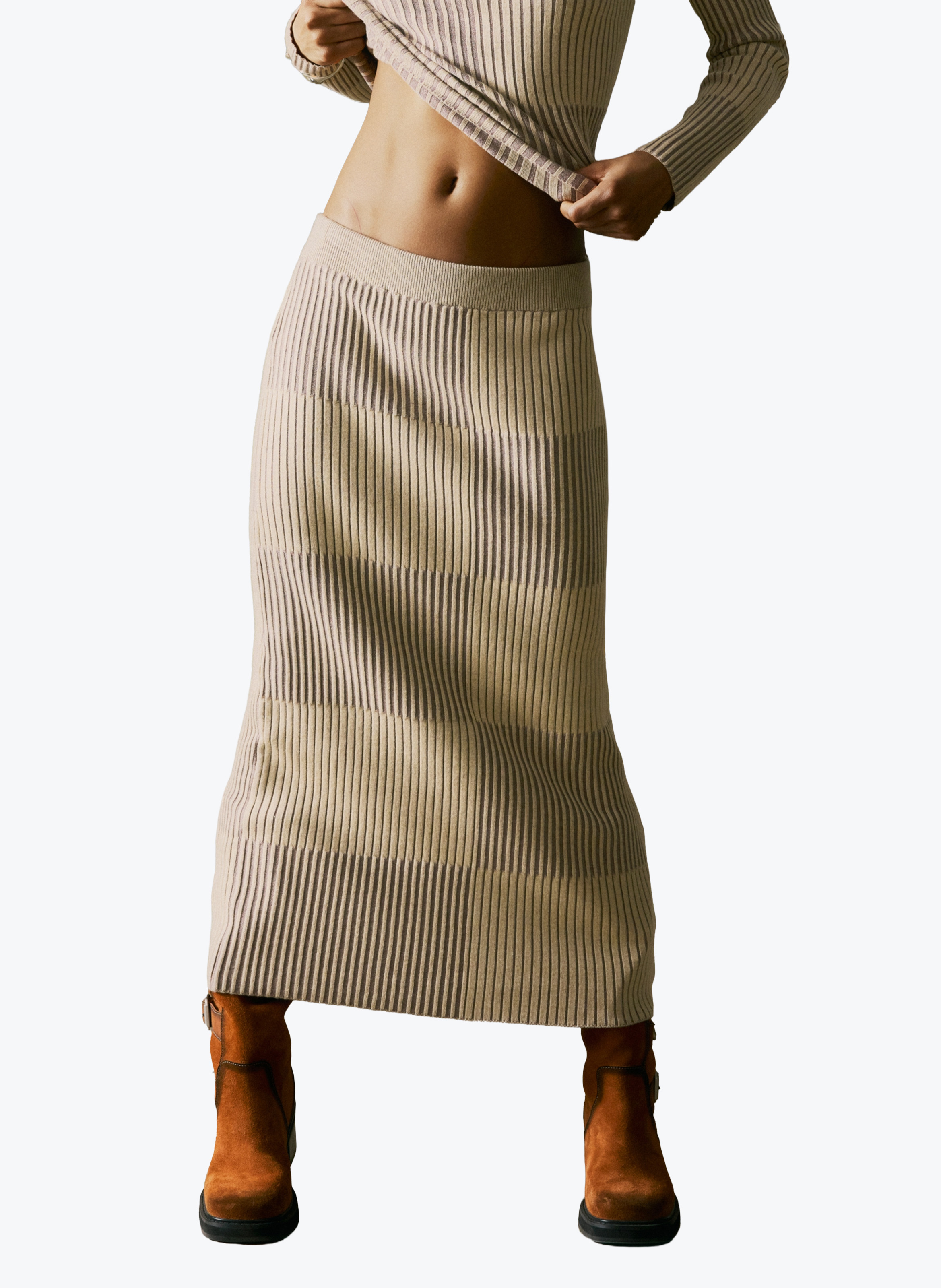 Halflange tricotrok DESIGUAL Brown