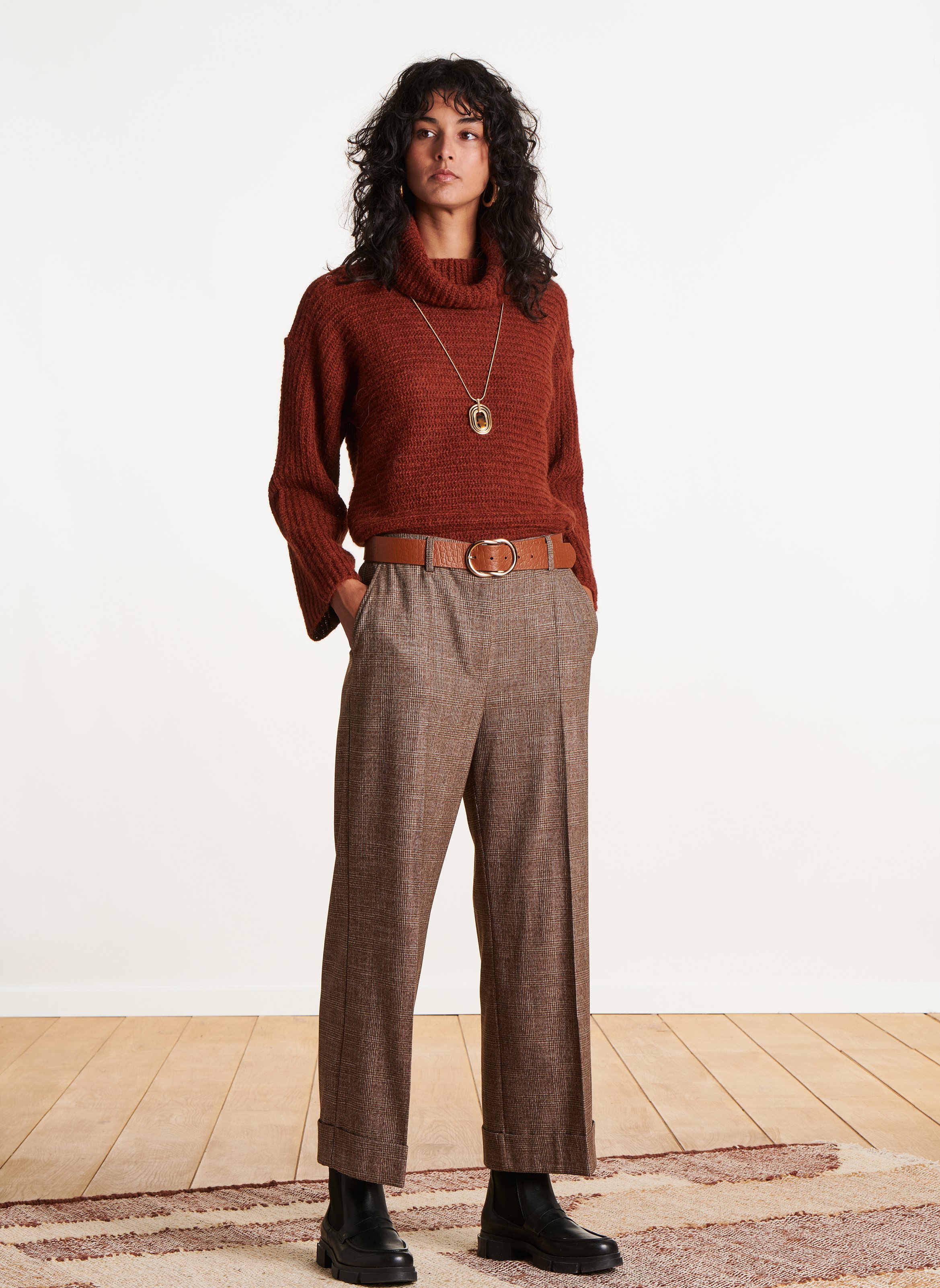 Gerader Pullover mit Rundhalsausschnitt aus gemischtem Strick. LA FEE MARABOUTEE Beige