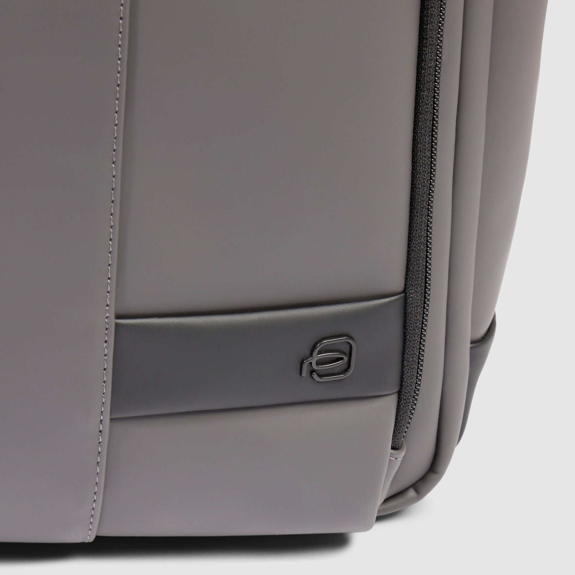 Water-repellent backpack with fast-check opening PIQUADRO Grey