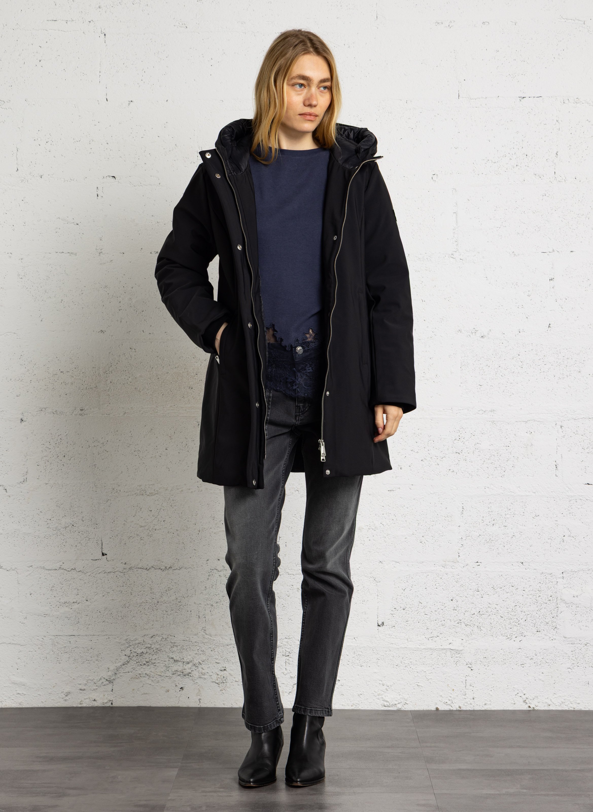 Gerade Parka mit Kapuzenkragen SCHOTT Schwarz