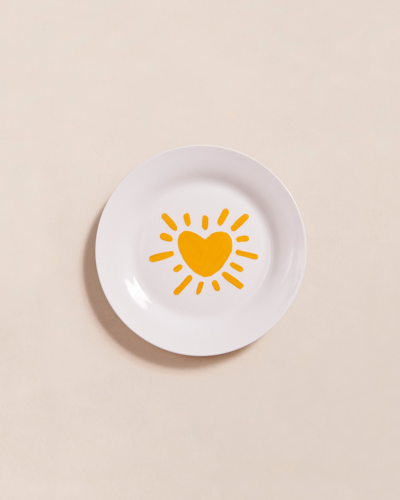 L'assiette à dessert cœur solaire en porcelaine EMOI EMOI Jaune