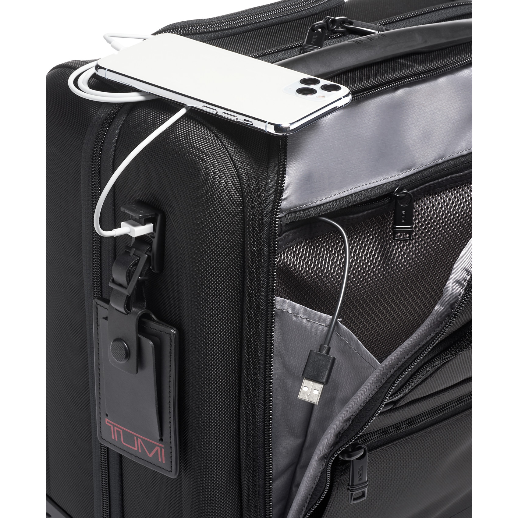 Tumi Alpha 4-Wheel Carry-On Suitcase Size S TUMI Black