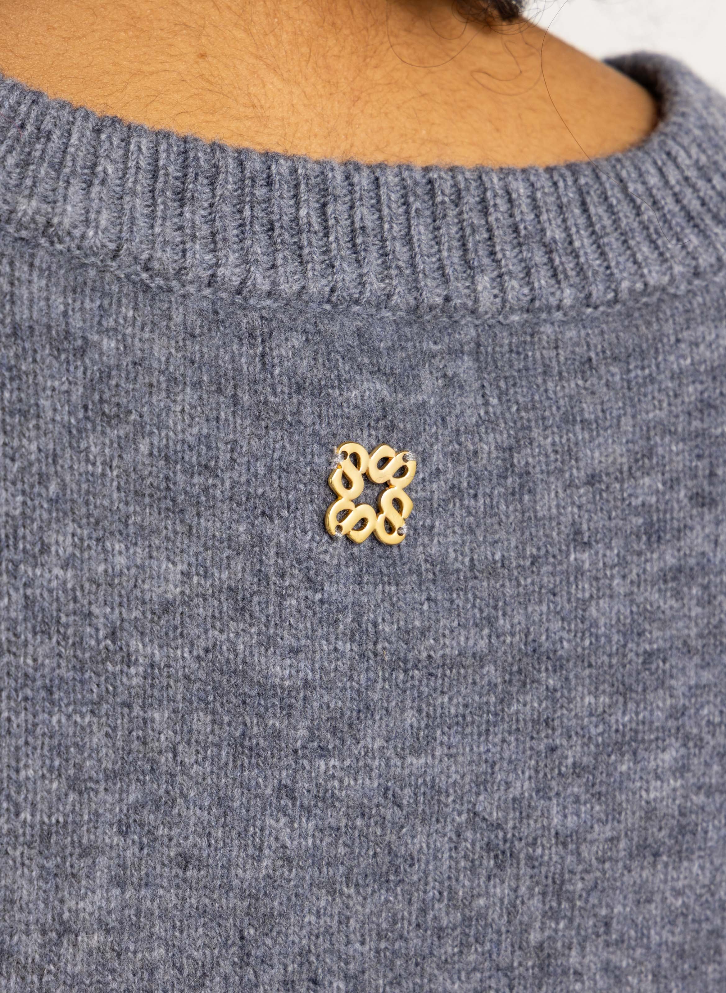 Recycled wool V-neck sweater SUNCOO Grey