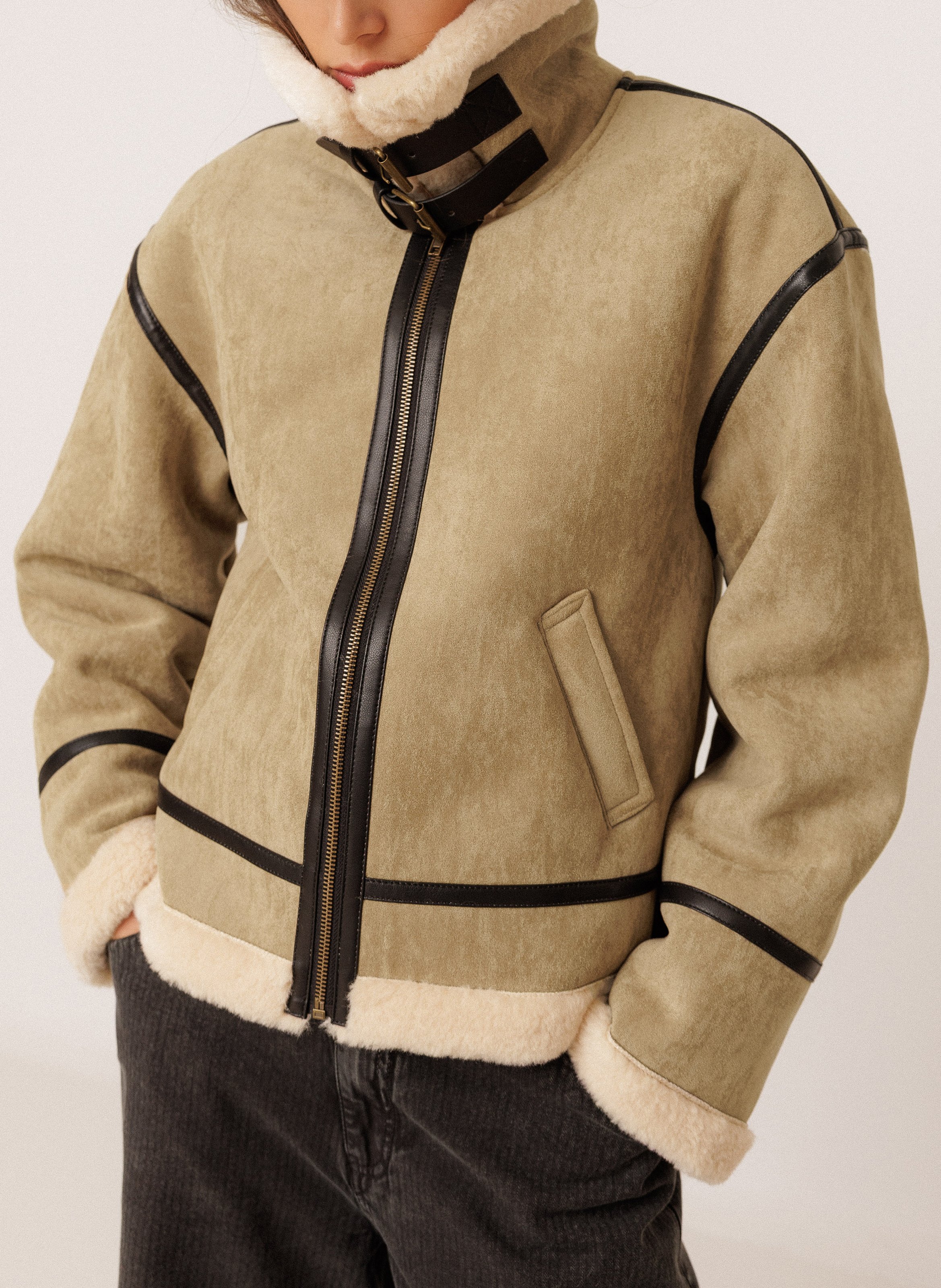 Straight Fit Classic Collar Jacket INDI & COLD Beige