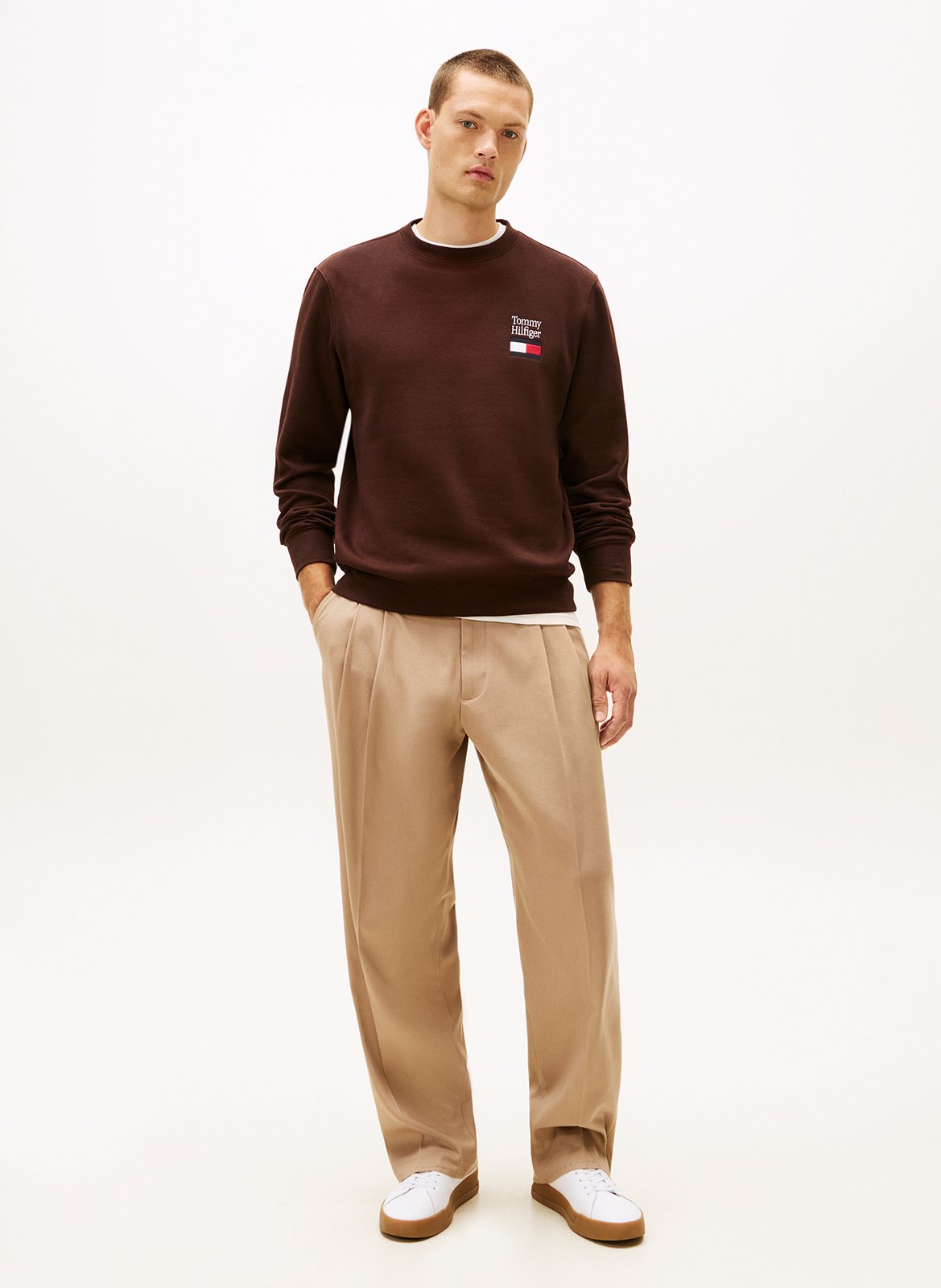 Sweat droit uni à broderie poitrine TOMMY HILFIGER Marron