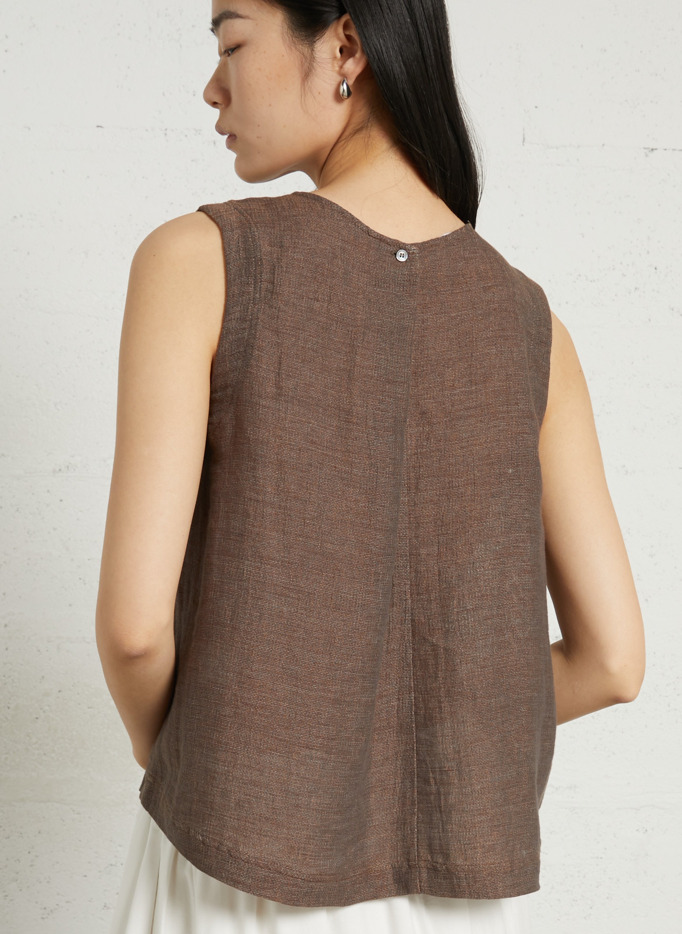 Gerader Top mit Rundhalsausschnitt aus Leinen und Baumwollmischung. POMANDERE Braun