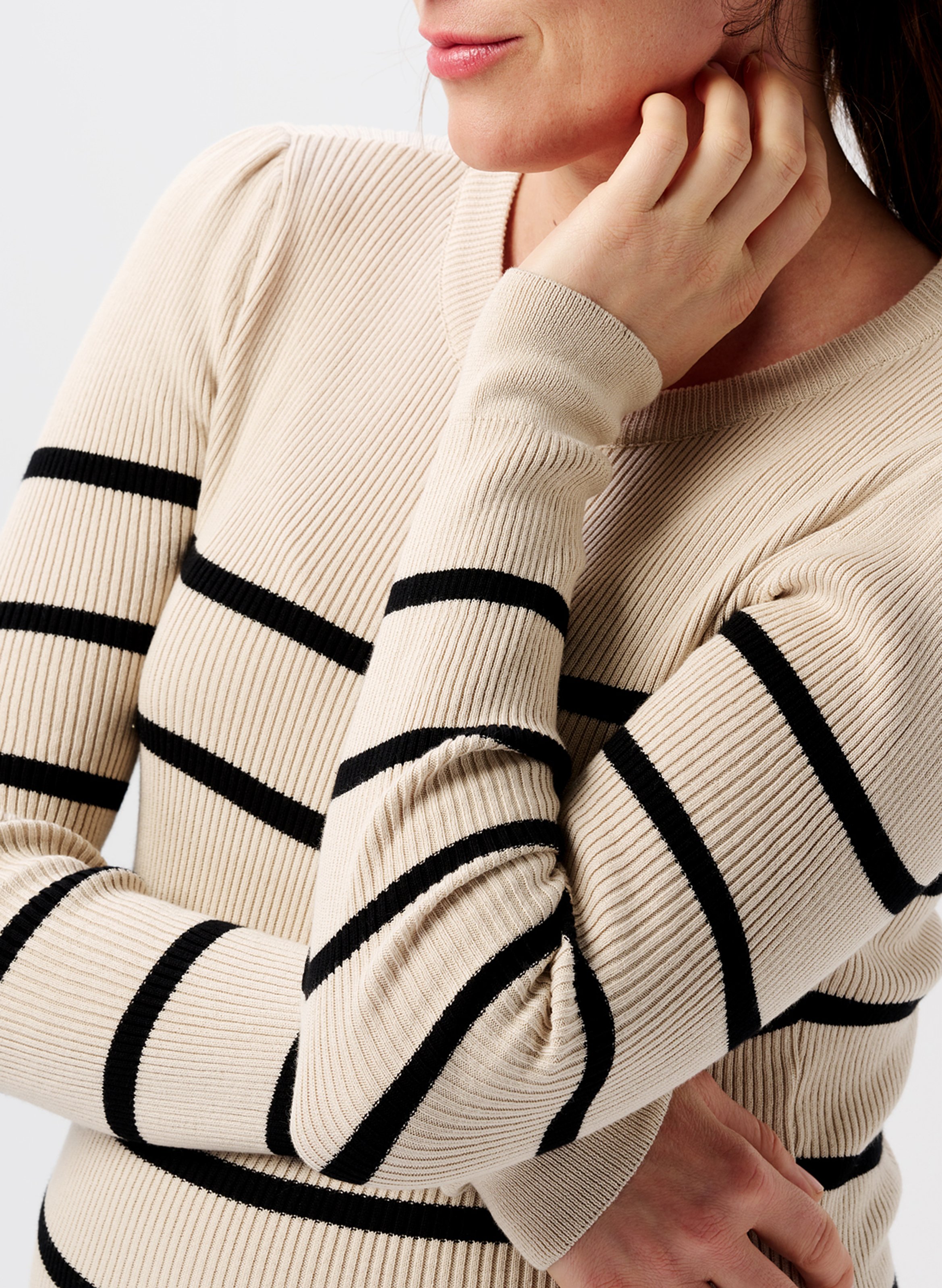 Gestreepte trui met ronde hals | biokatoenblend Beige