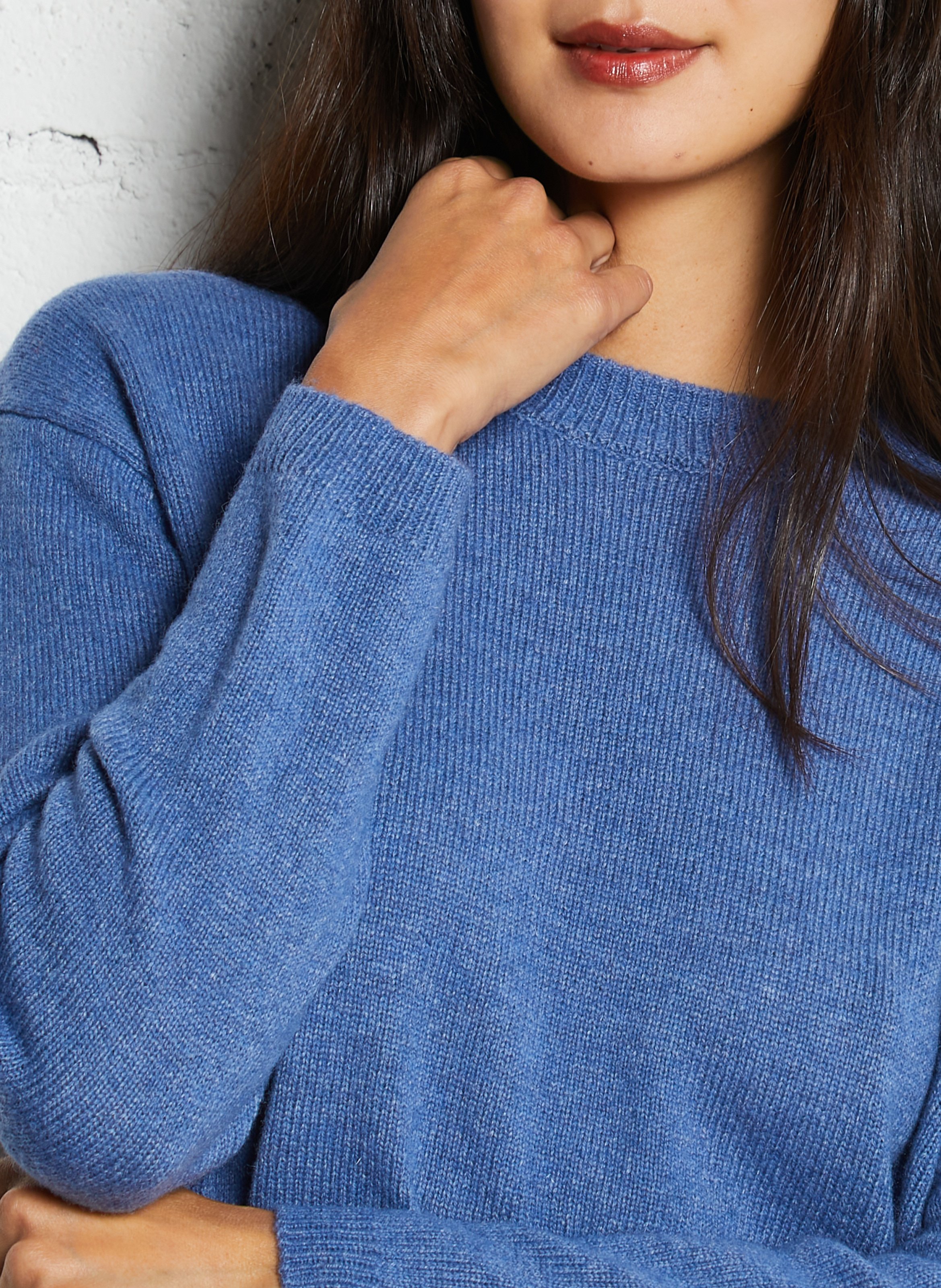 Pull ample col rond en laine mélangée NICE THINGS Bleu