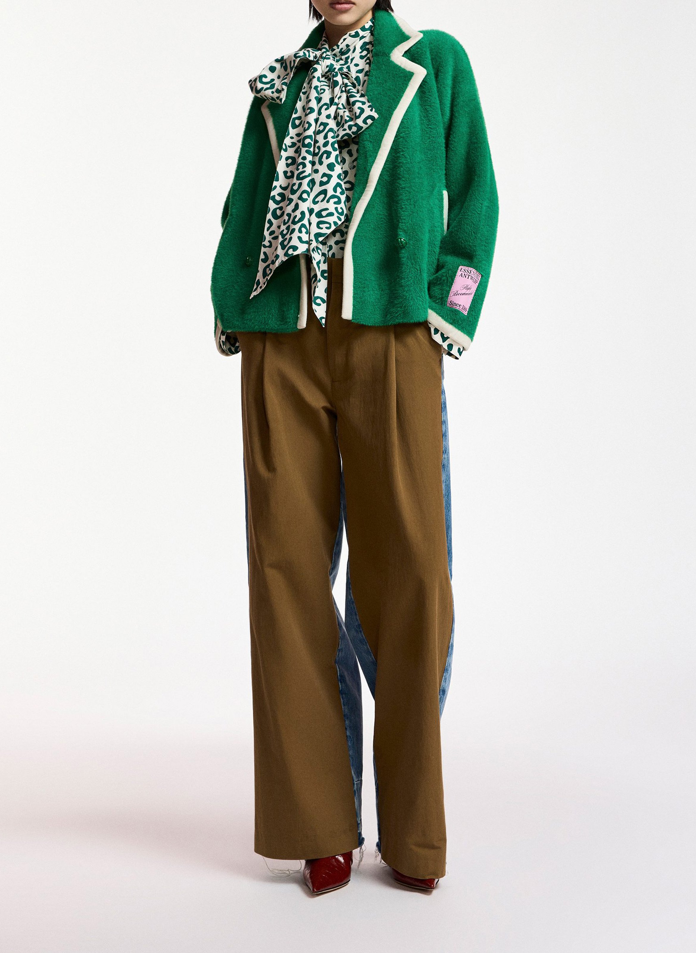 Gilet col tailleur ESSENTIEL ANTWERP Grun