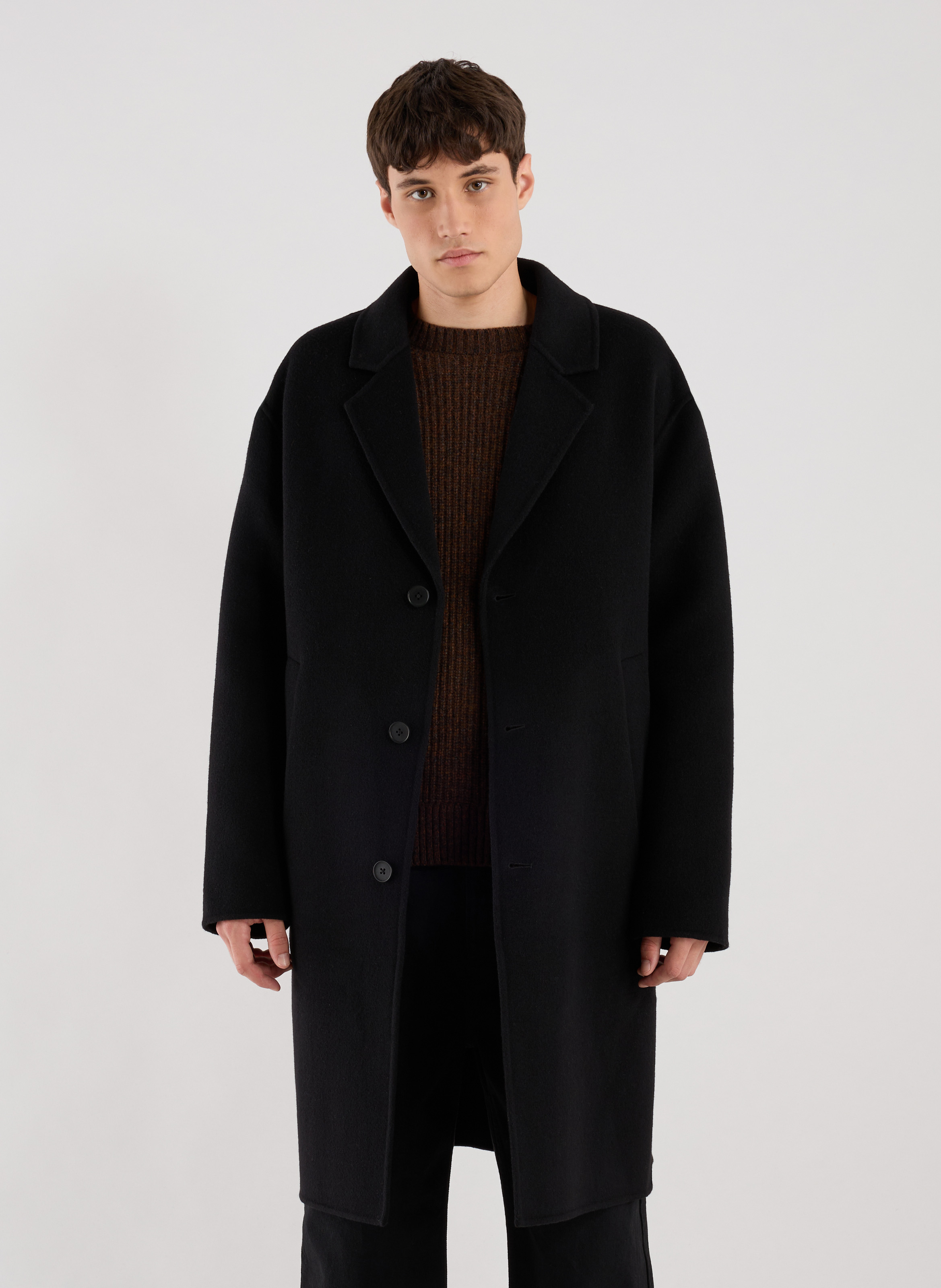 Camel wool coat with tailored collar. SAISON 1865 Black