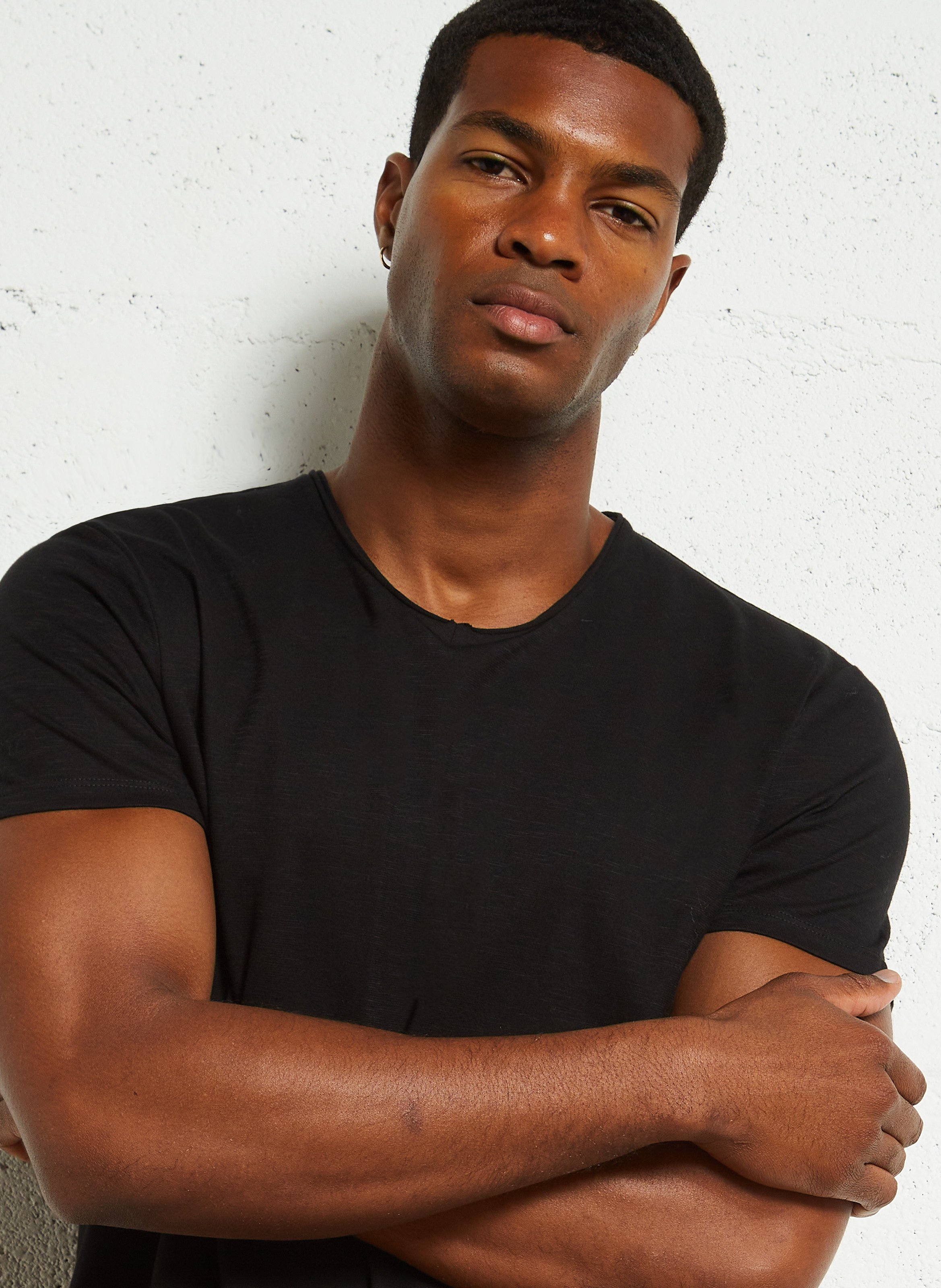 Baumwoll-T-Shirt mit V-Ausschnitt, Regular Fit IKKS Schwarz