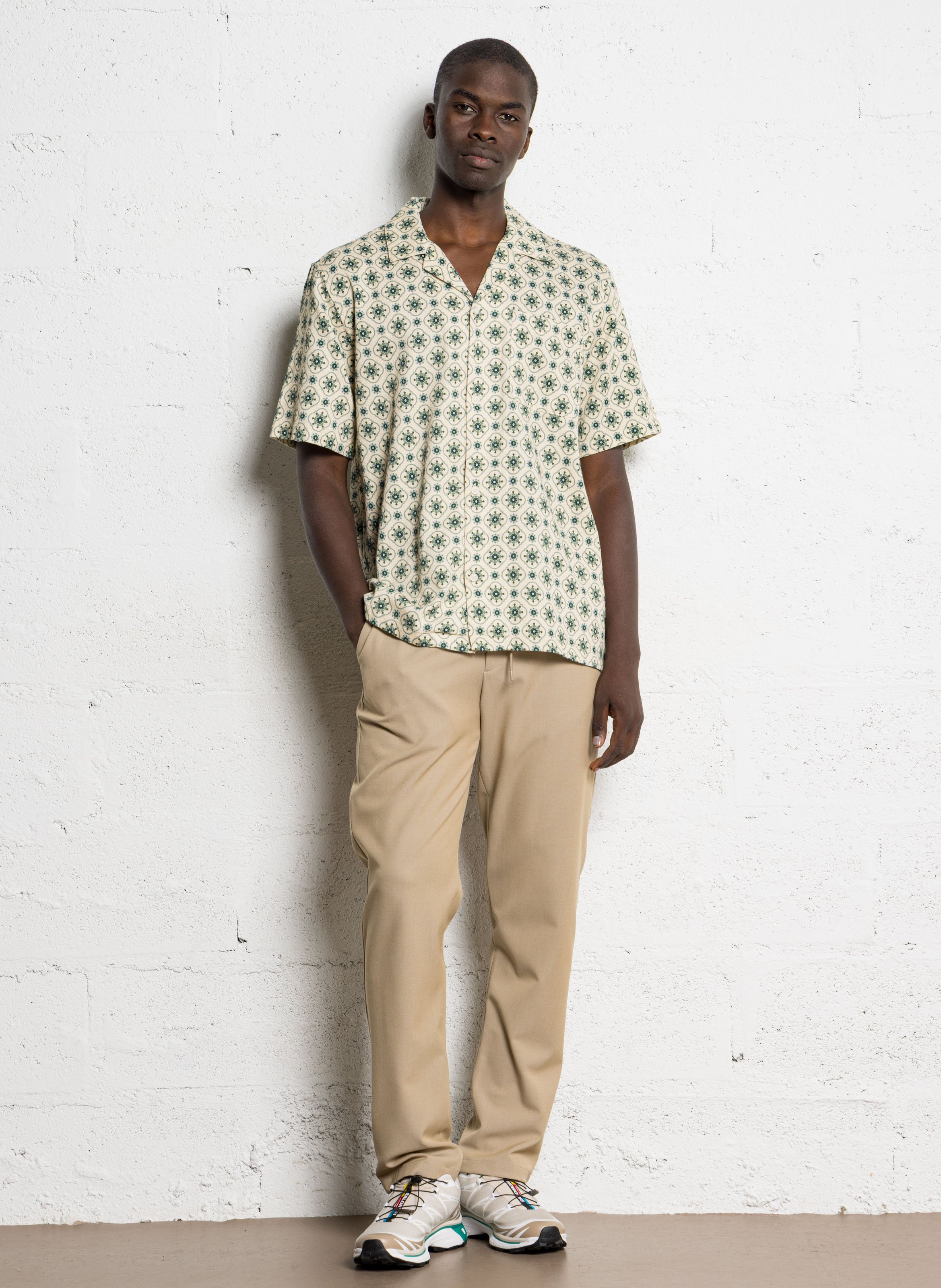 Organic cotton shirt with classic collar LES DEUX Beige
