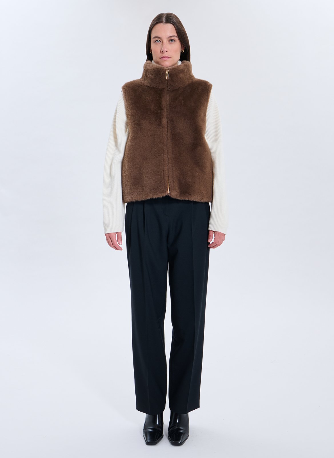 Sleeveless zipped jacket ZAPA Brown