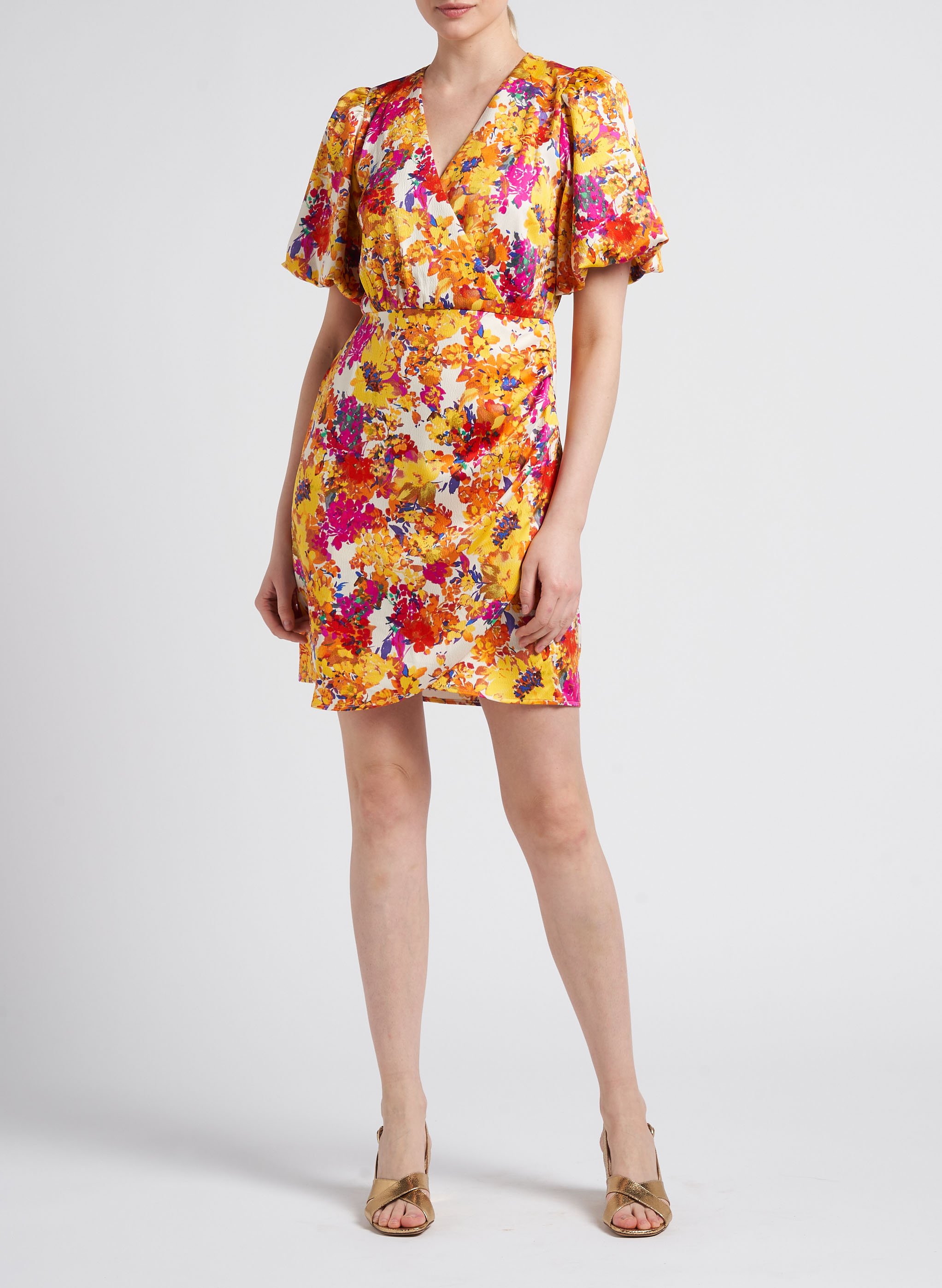 Robe courte col V Imprimé floral YAS Blanc