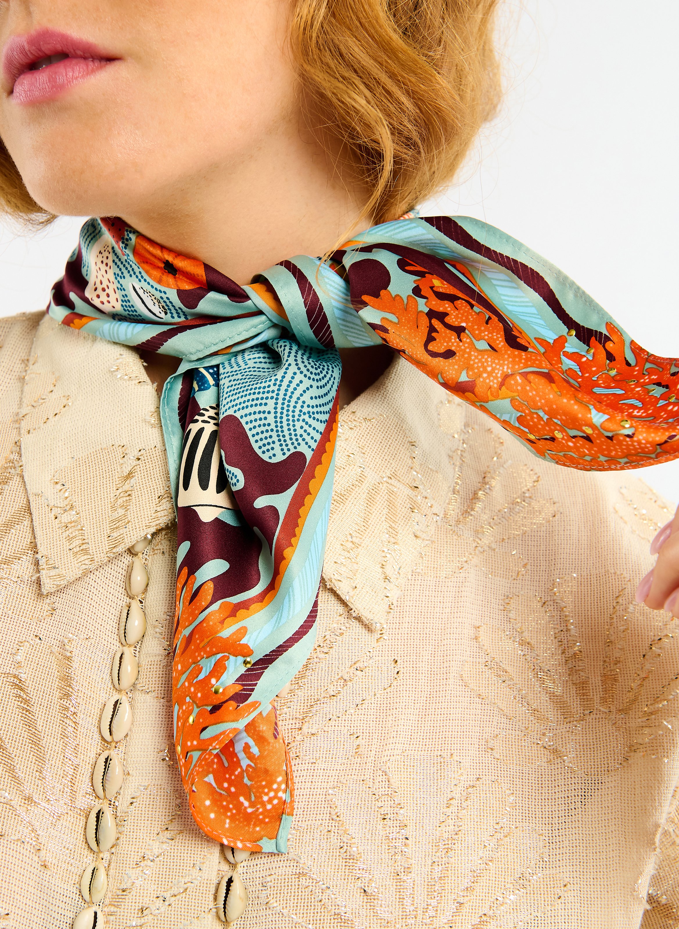 - 86 x 182 cm. WILD Blue