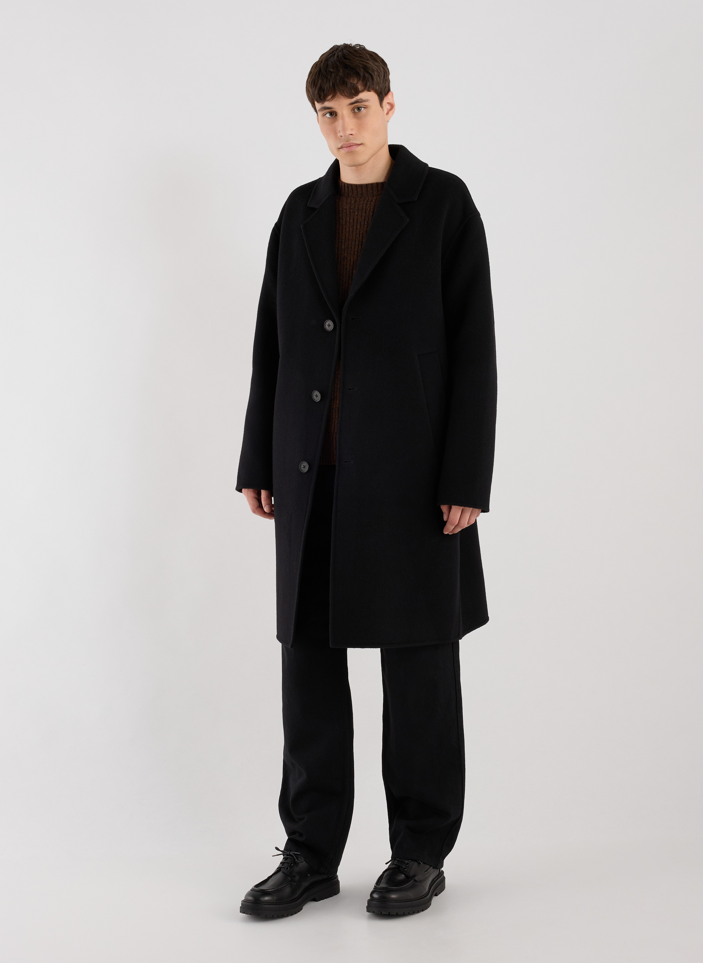 Camel wool coat with tailored collar. SAISON 1865 Black