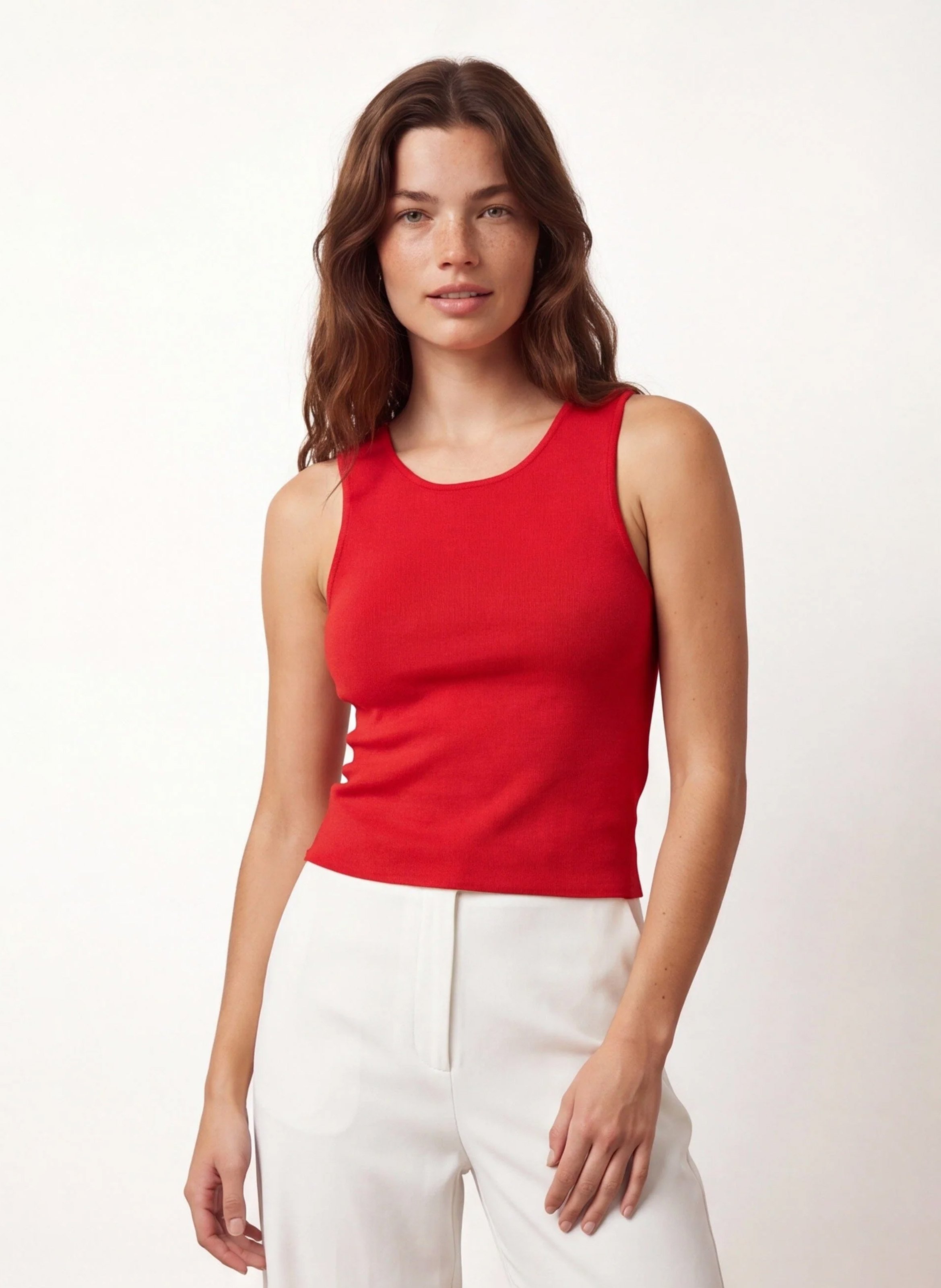 Nauwsluitende tanktop met ronde hals en lage rugdecolleté KOOKAI Rood