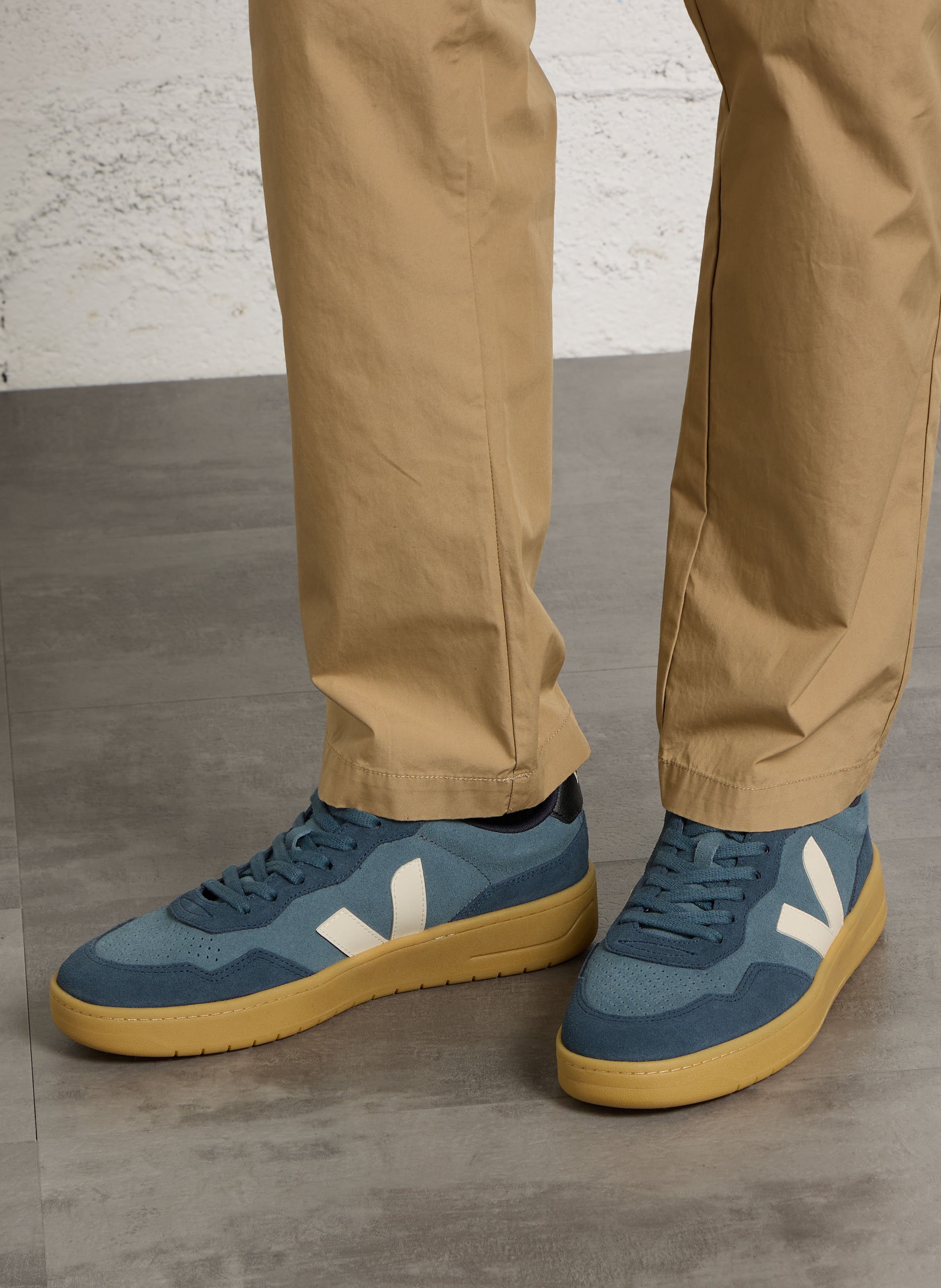 Niedrige Ledersneaker VEJA Blau