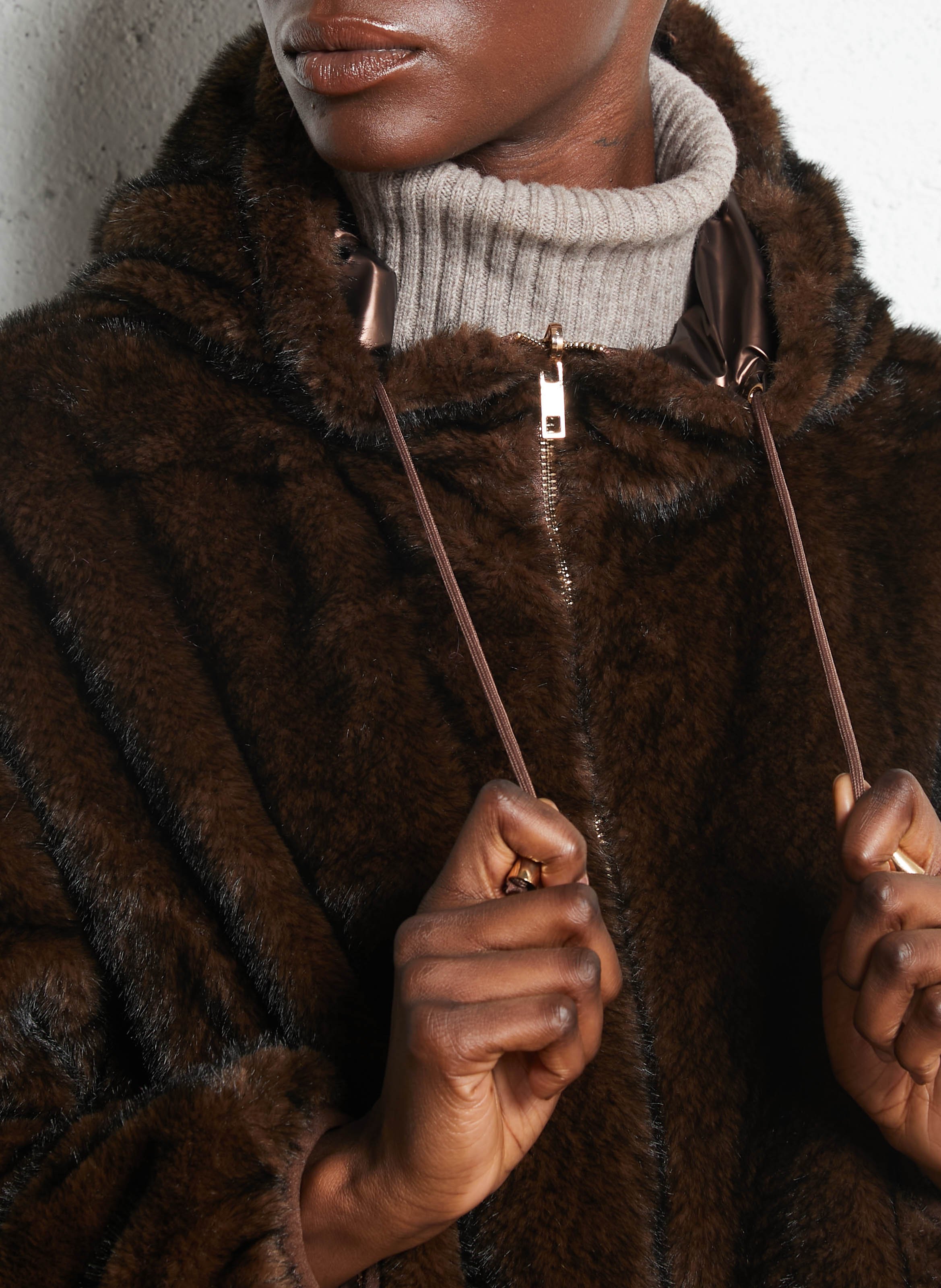 Doudoune col capuche LA PETITE ETOILE Marron