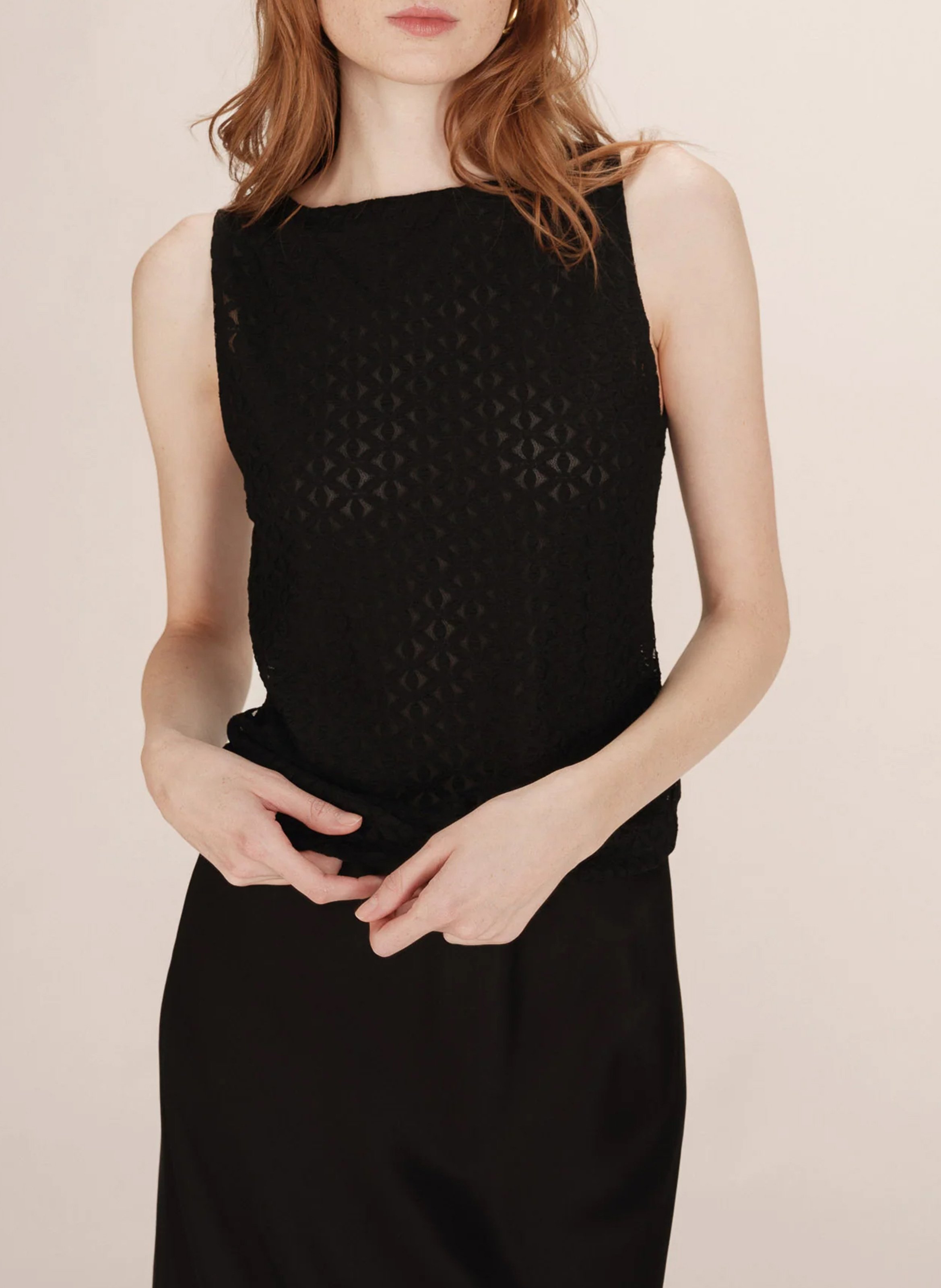 Top col bateau en dentelle  GRACE ET MILA Noir