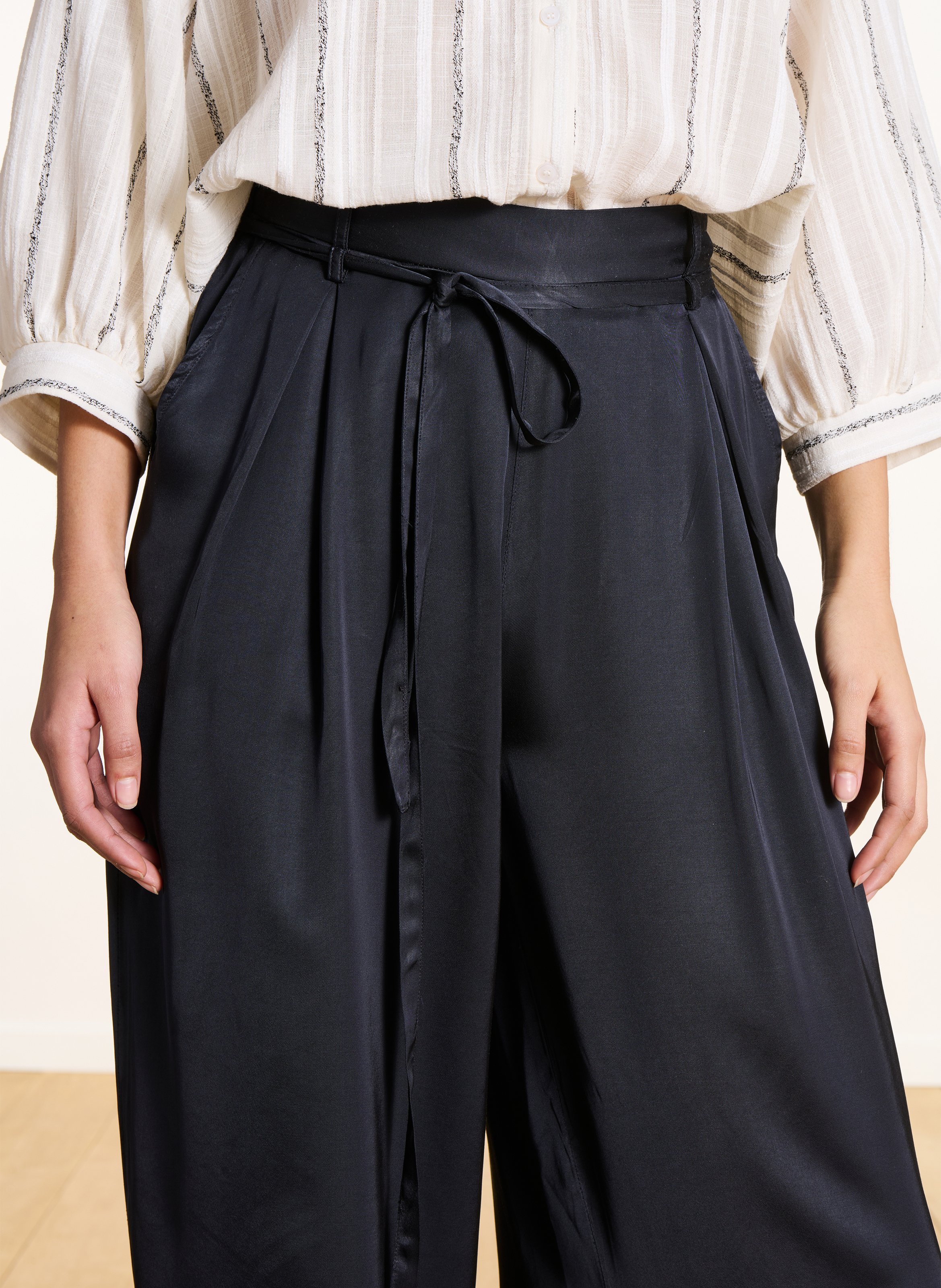 Pantalon large satiné LA FEE MARABOUTEE Bleu