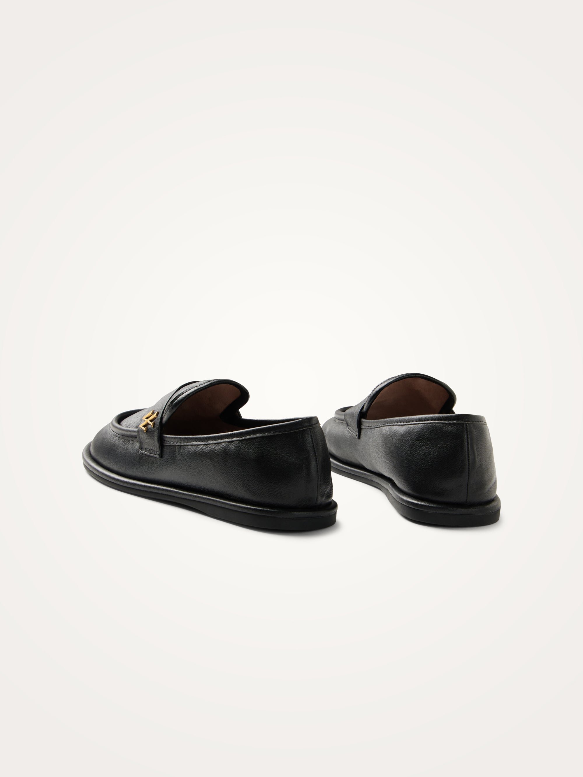 Flat leather loafers VANESSA WU Black