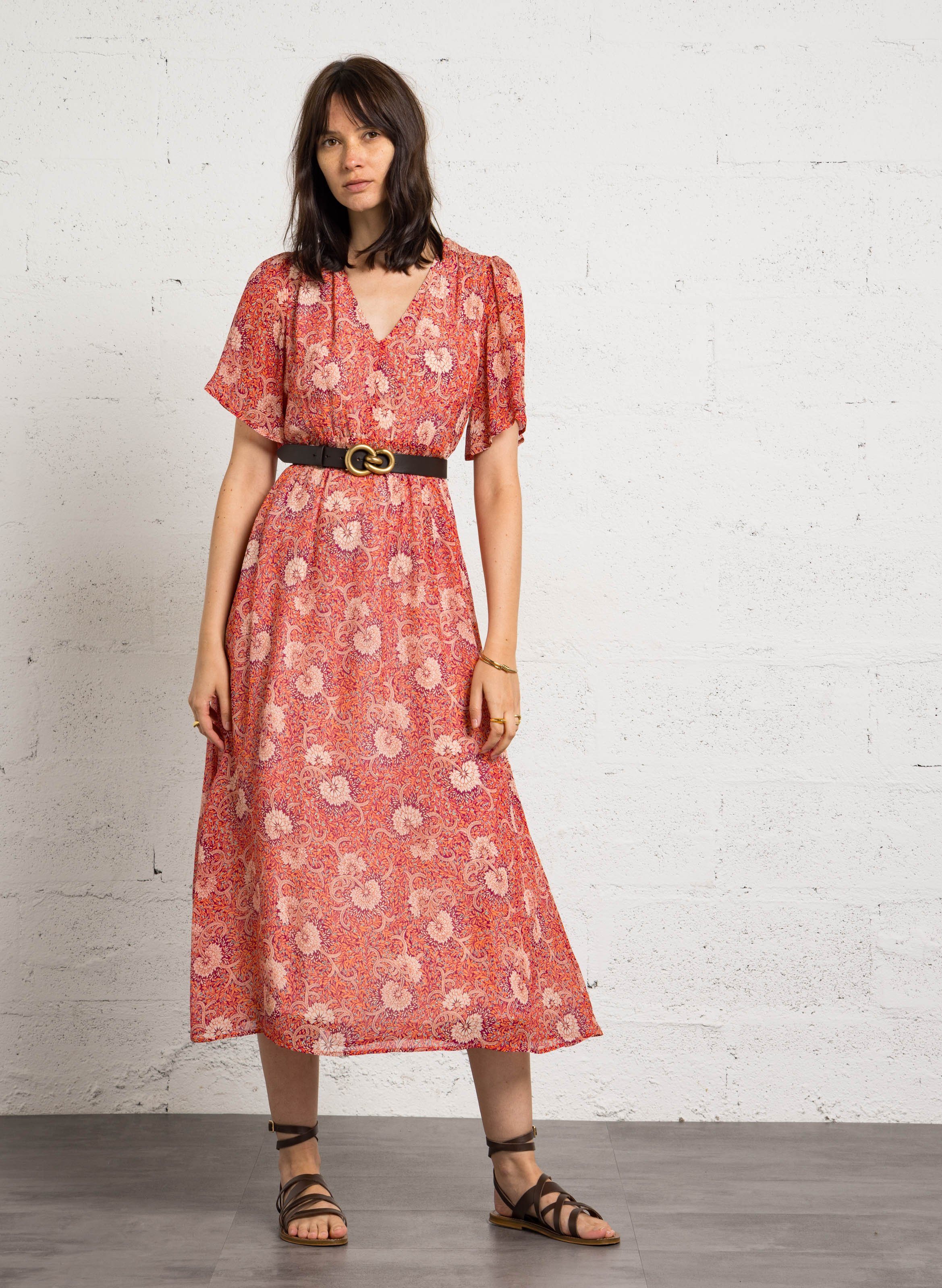 Langes, weit geschnittenes Kleid mit Print MAISON 123 Rosa