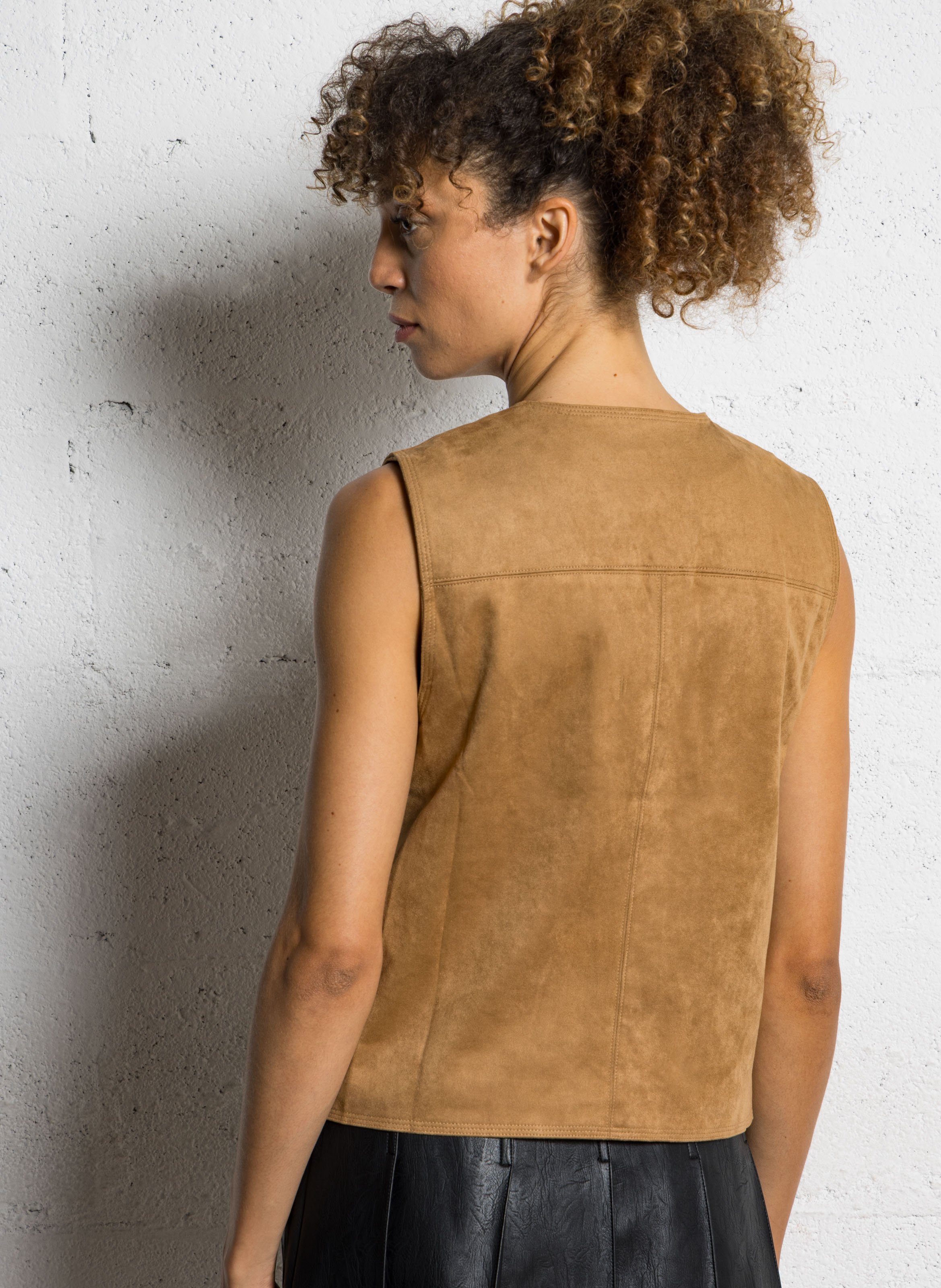 Weste mit V-Ausschnitt THE KORNER Beige