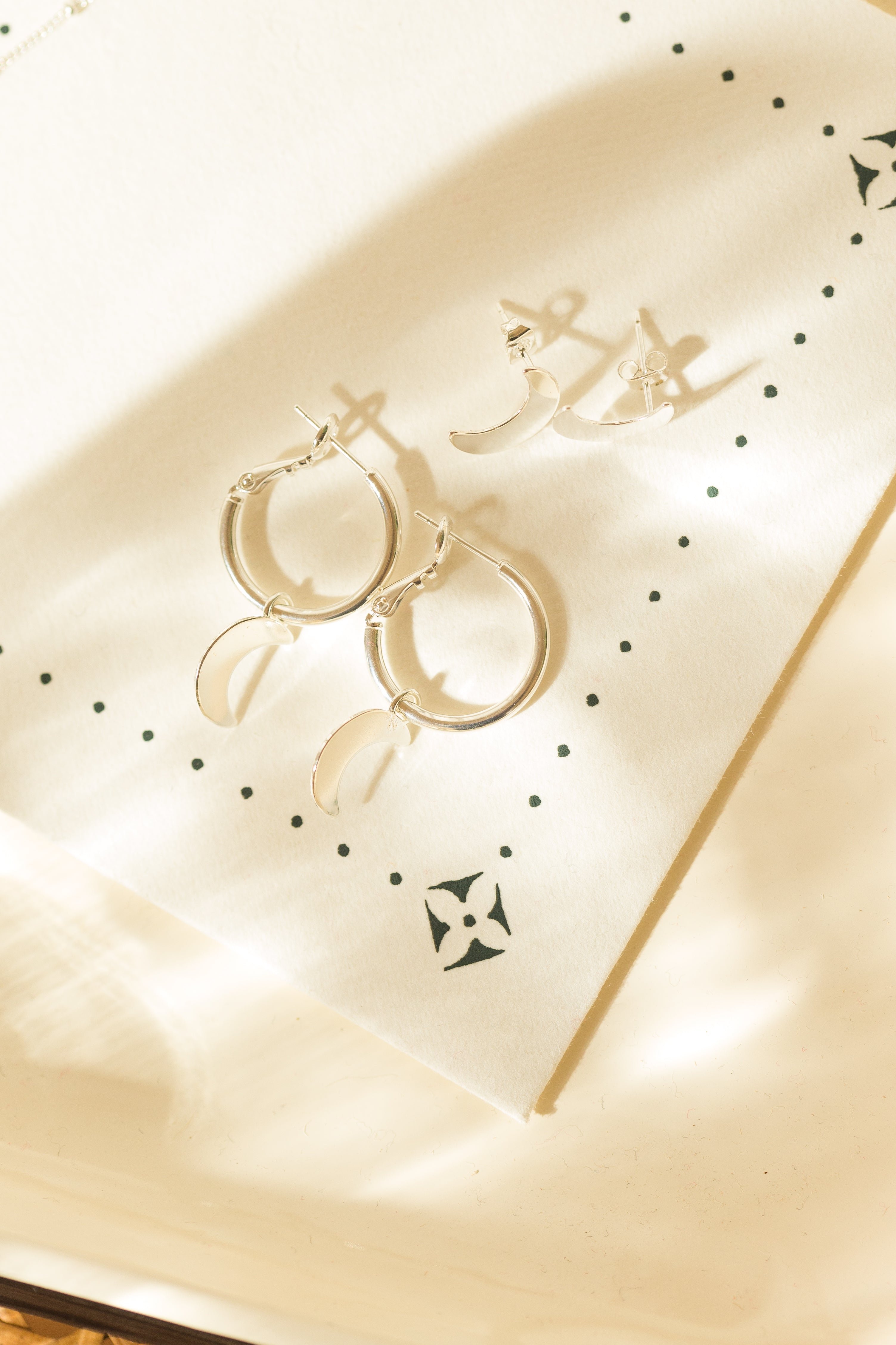 Moon-shaped gold-plated stud earrings Silver