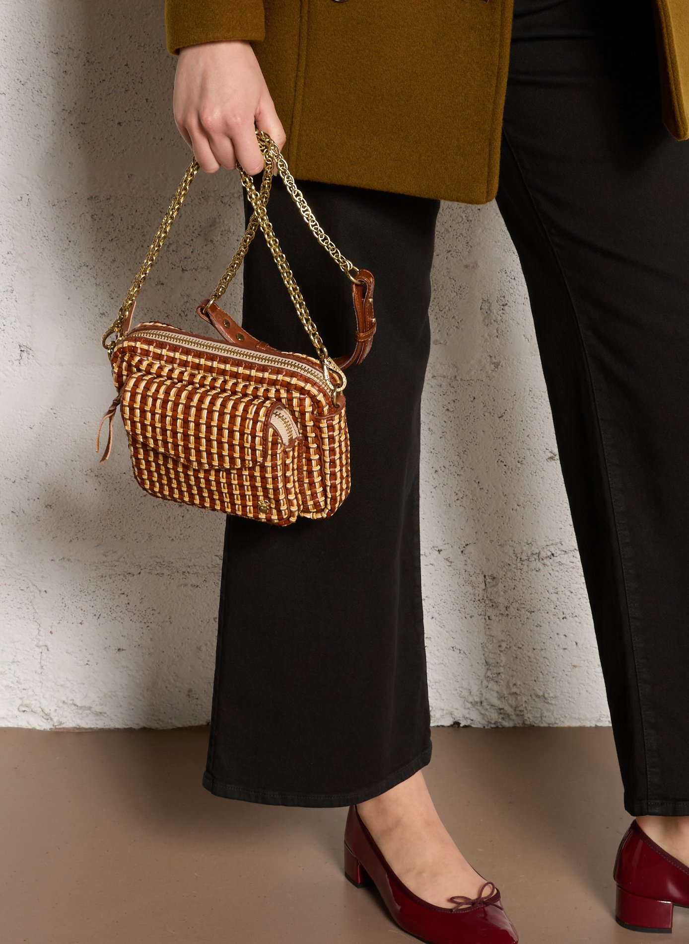 Dori leather shoulder bag CLARIS VIROT Brown