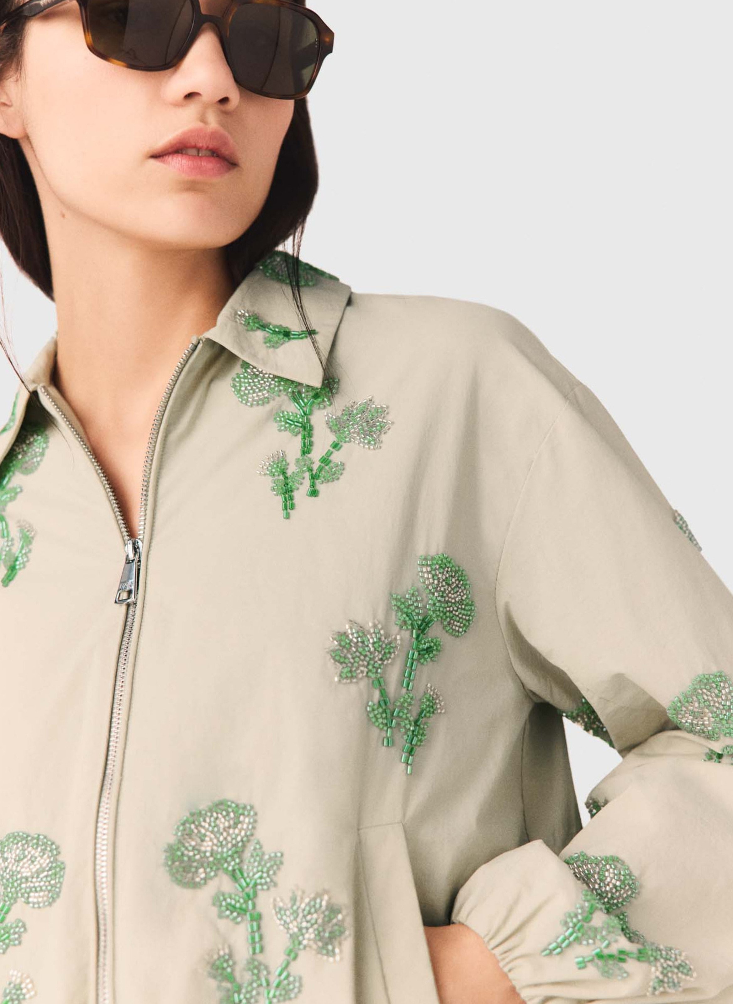 Rechte jasje met klassieke kraag en print MAJE Beige