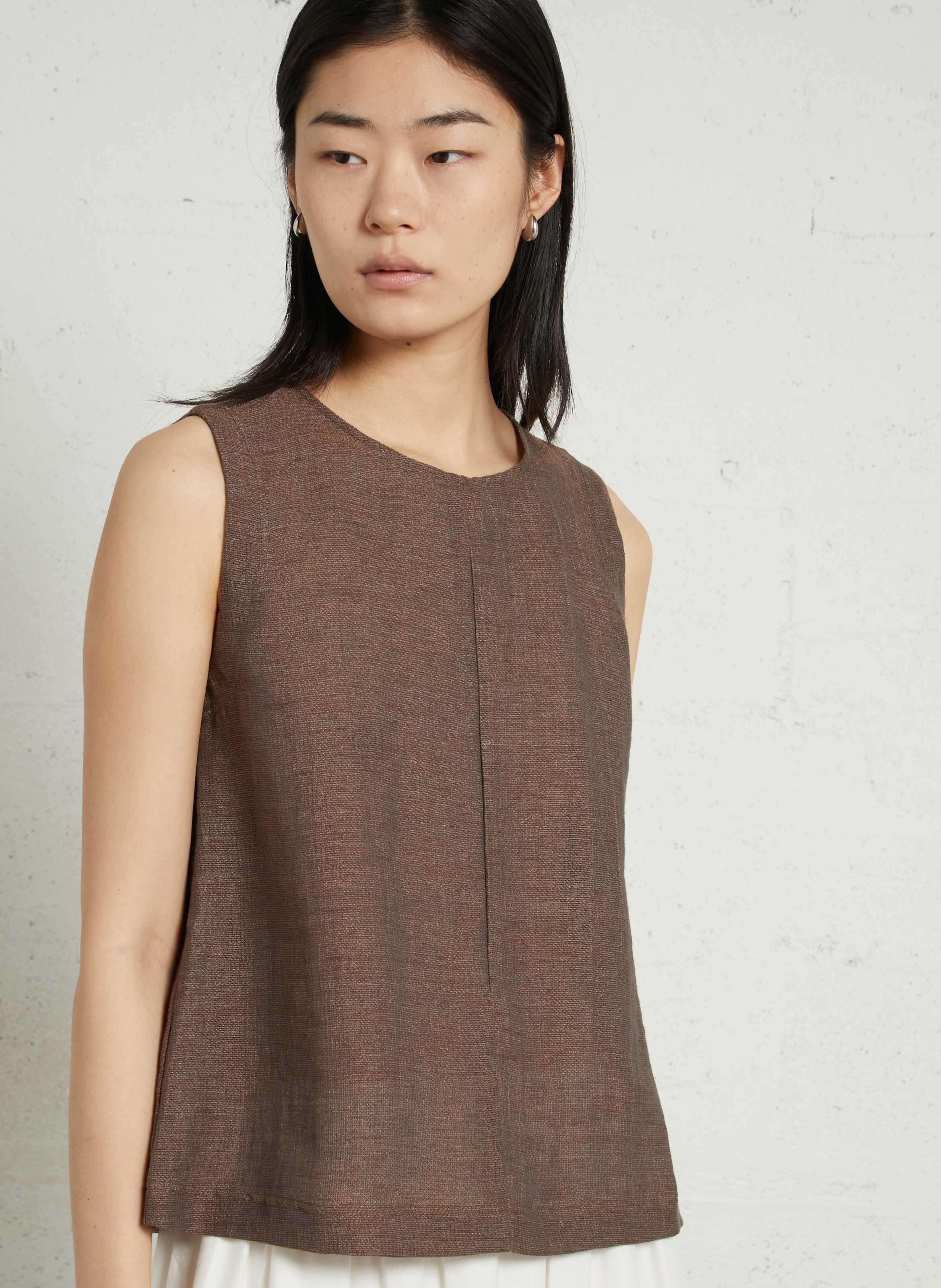 Gerader Top mit Rundhalsausschnitt aus Leinen und Baumwollmischung. POMANDERE Braun
