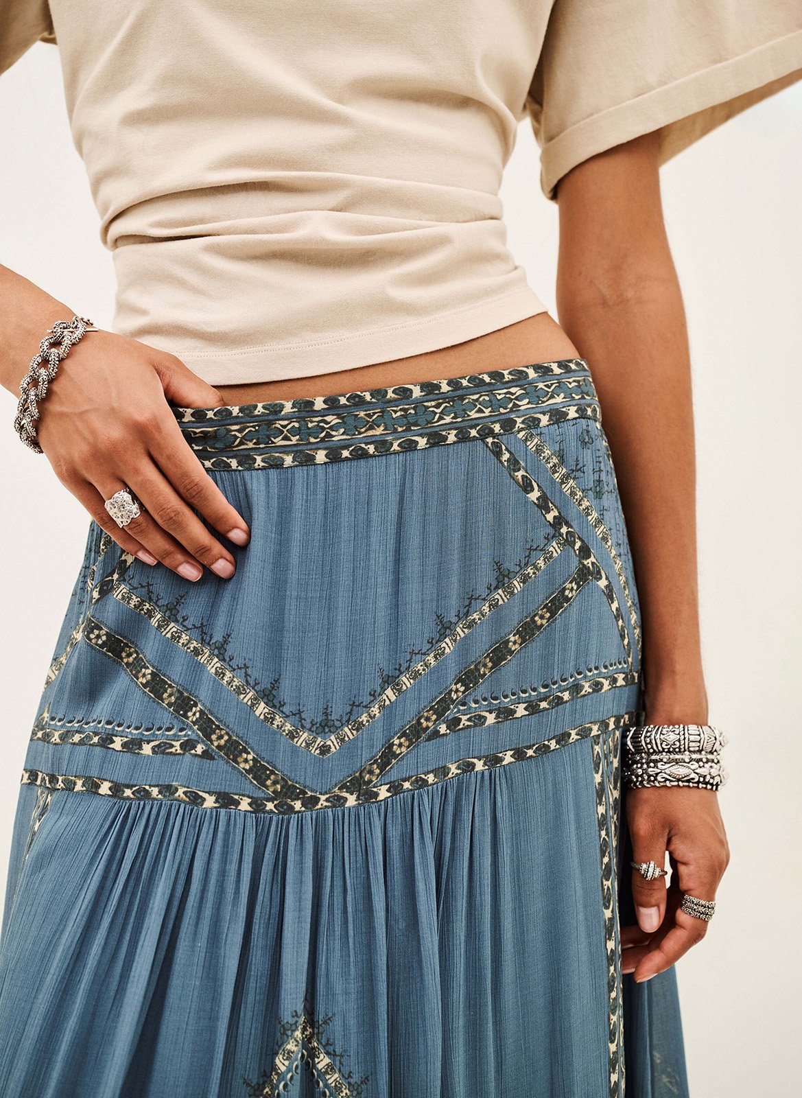 Gerade geschnittener Midirock mit Print BA&SH Blau