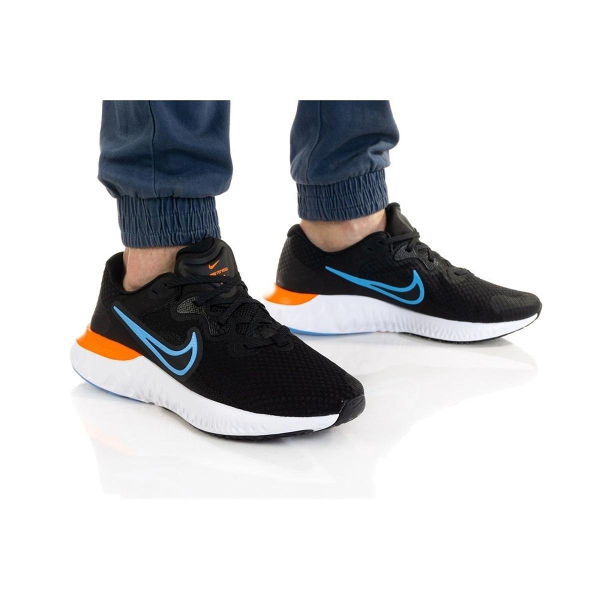 Baskets basses NIKE Noir