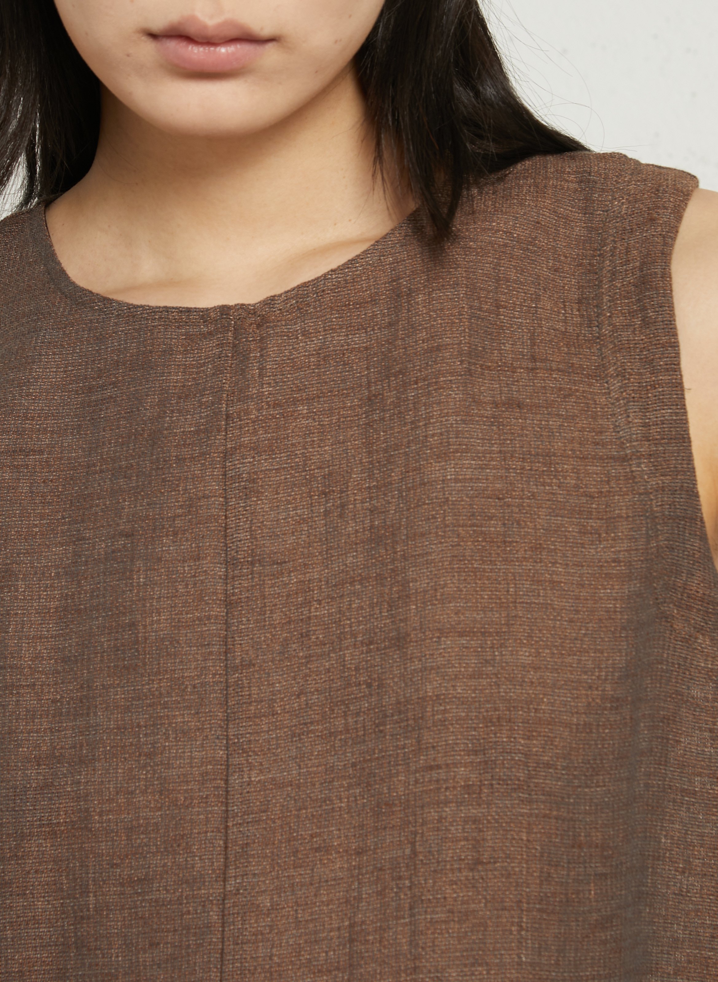 Gerader Top mit Rundhalsausschnitt aus Leinen und Baumwollmischung. POMANDERE Braun
