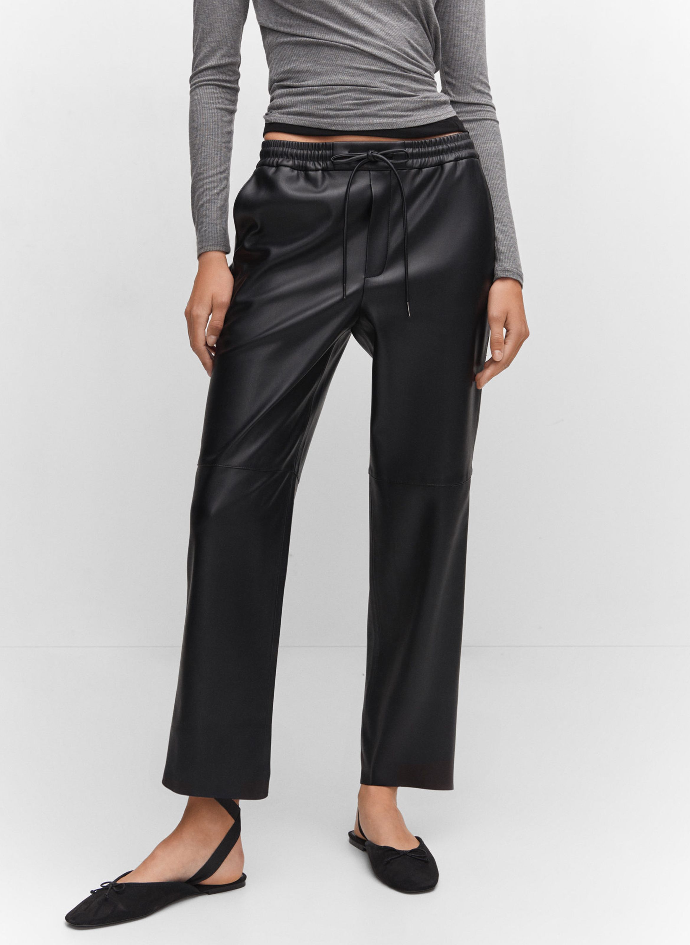 Pantalon Droit Effet Cuir Noir Mango Femme Place des Tendances