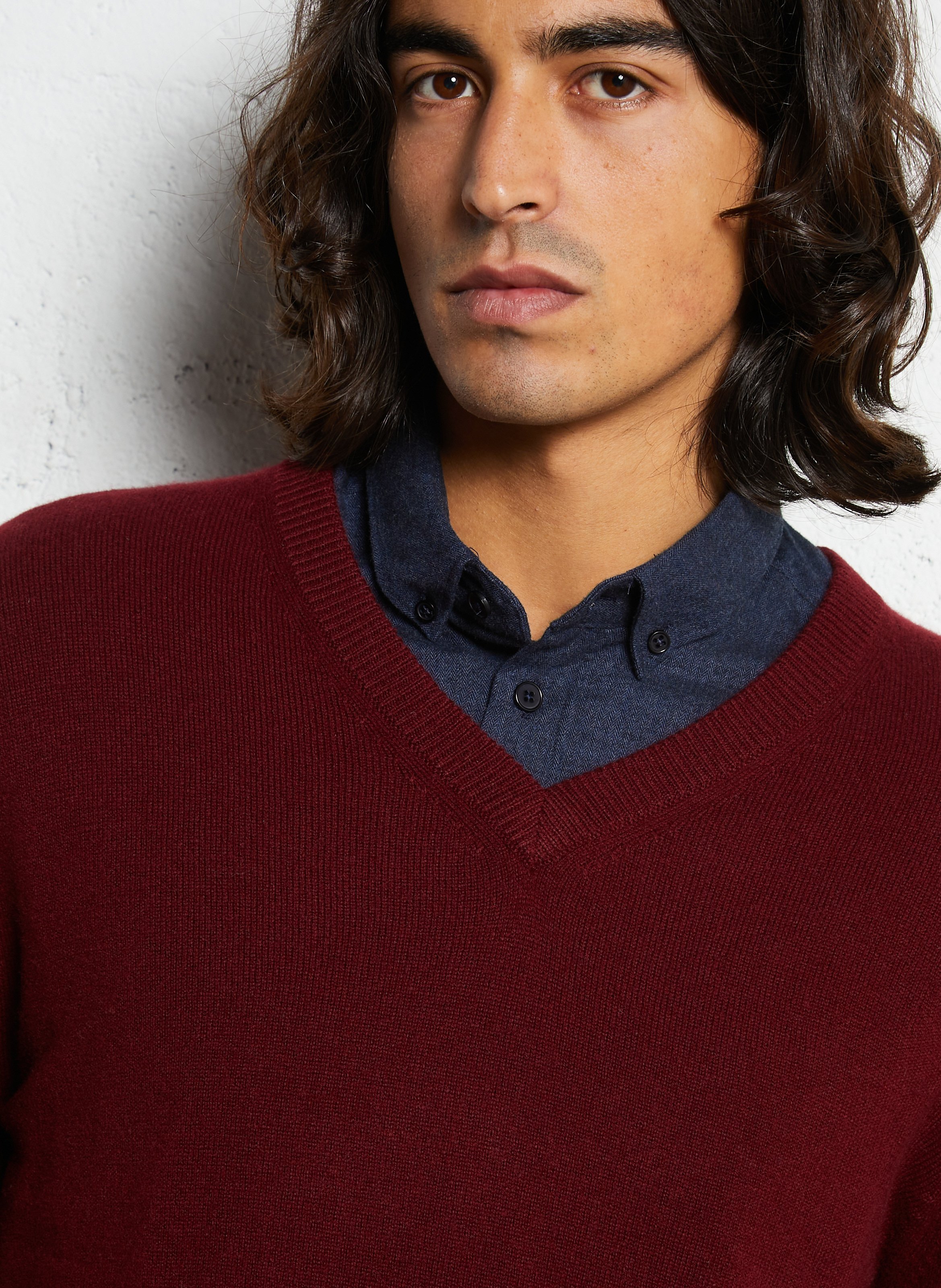 Straight V-neck cashmere sweater AU PRINTEMPS PARIS Purple